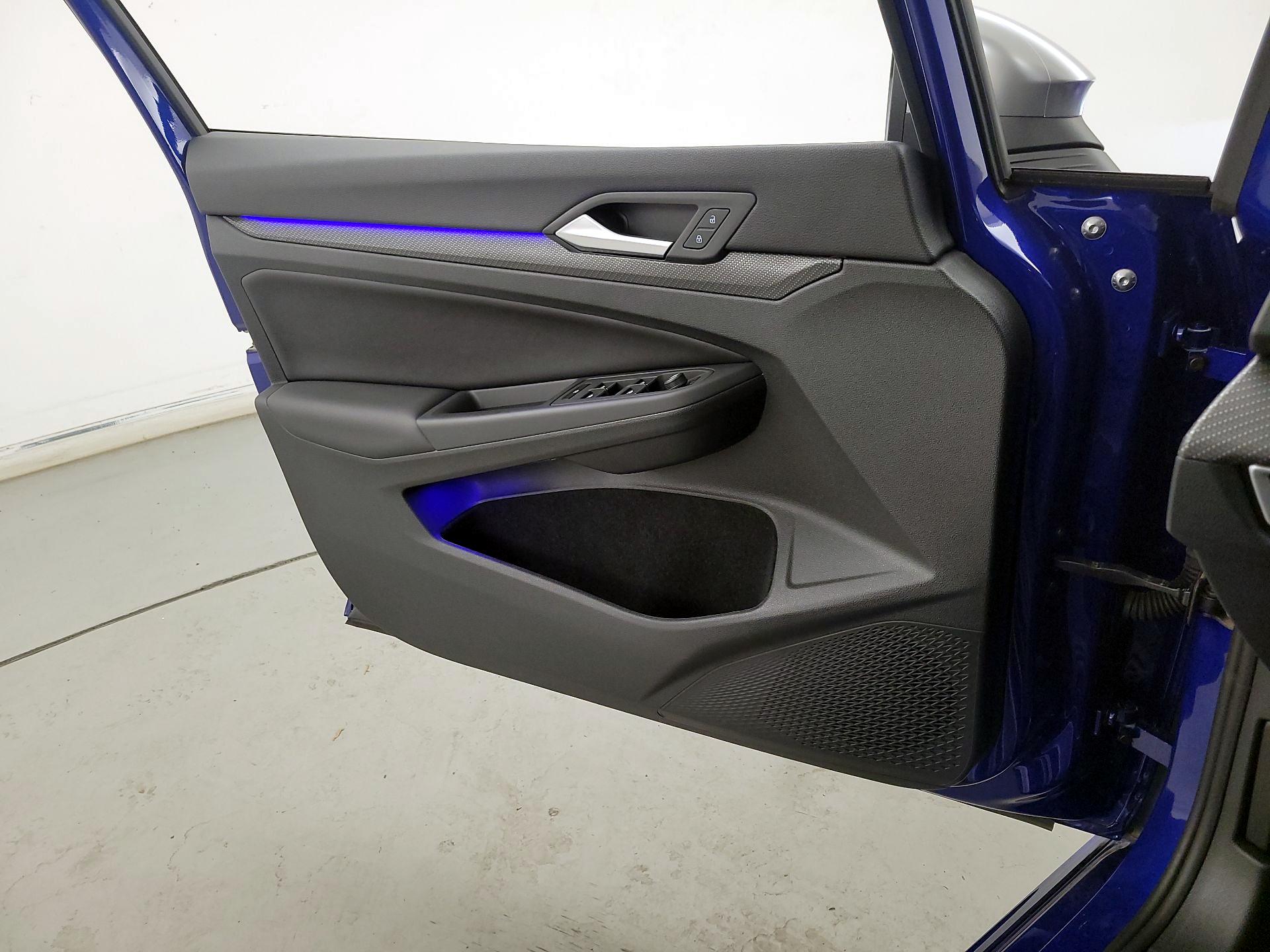 Thumbnail: 2024 Volkswagen Golf - 12