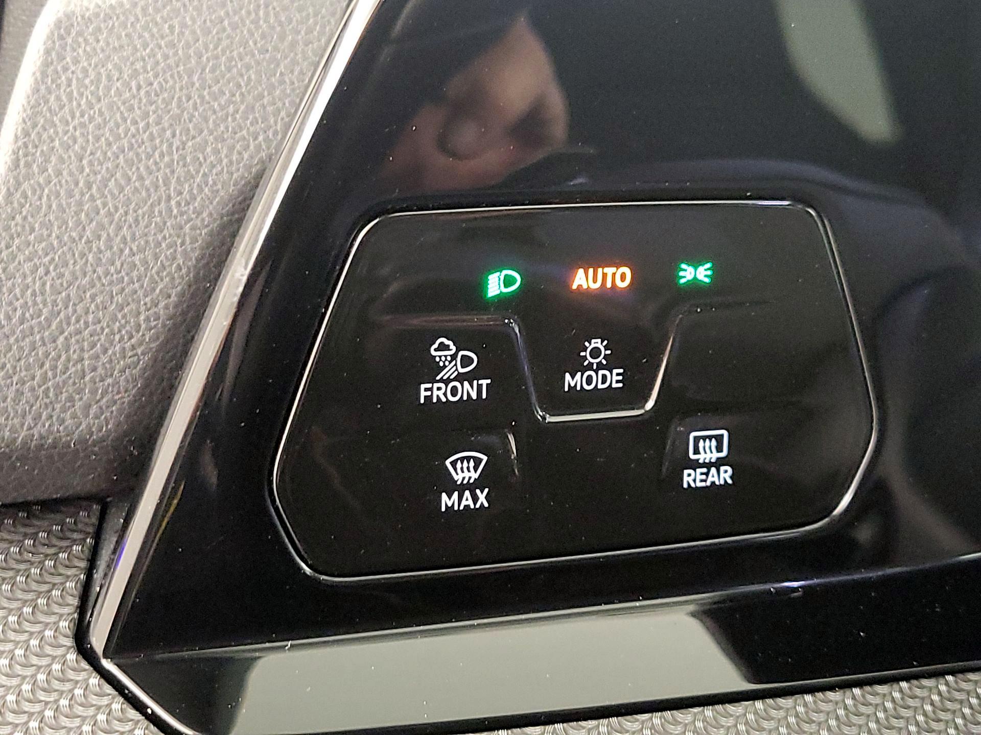 Thumbnail: 2024 Volkswagen Golf - 13