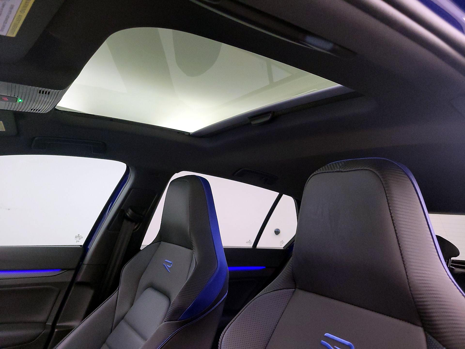 Thumbnail: 2024 Volkswagen Golf - 20