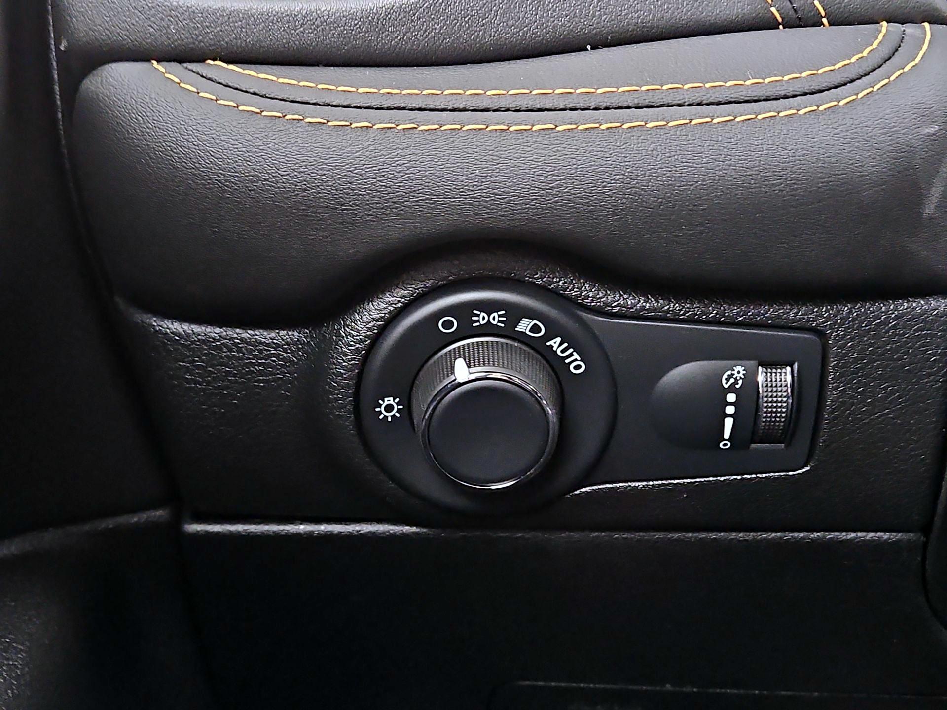 Thumbnail: 2023 Dodge Durango - 13