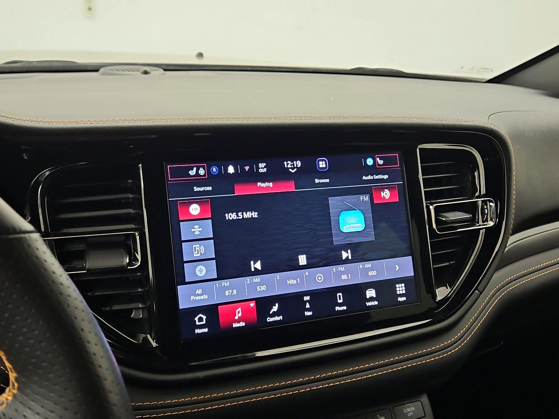 Thumbnail: 2023 Dodge Durango - 16