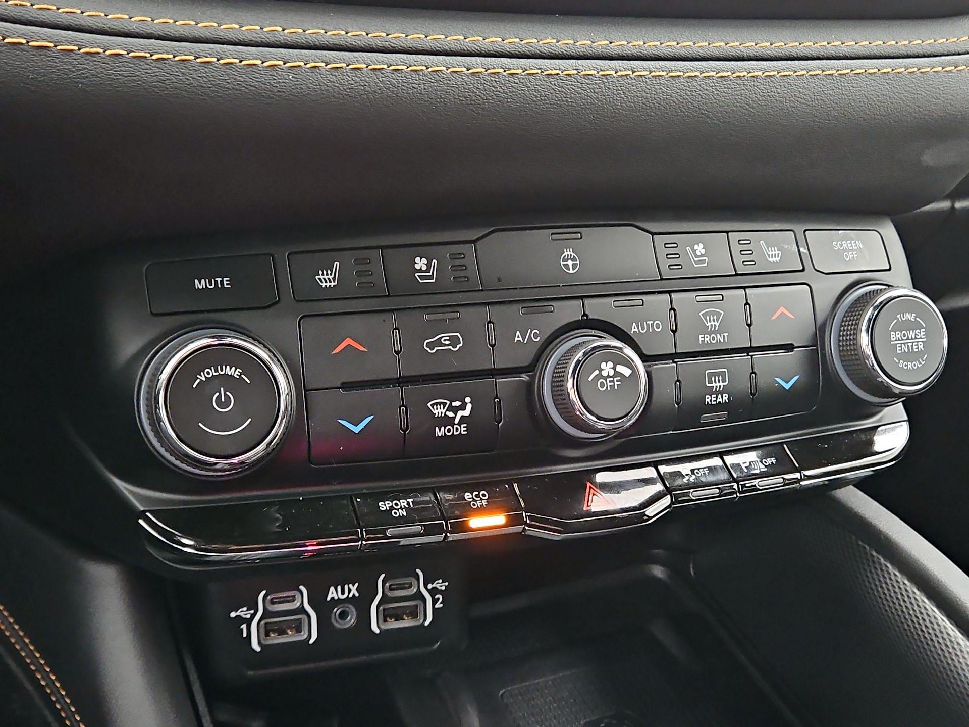 Thumbnail: 2023 Dodge Durango - 17