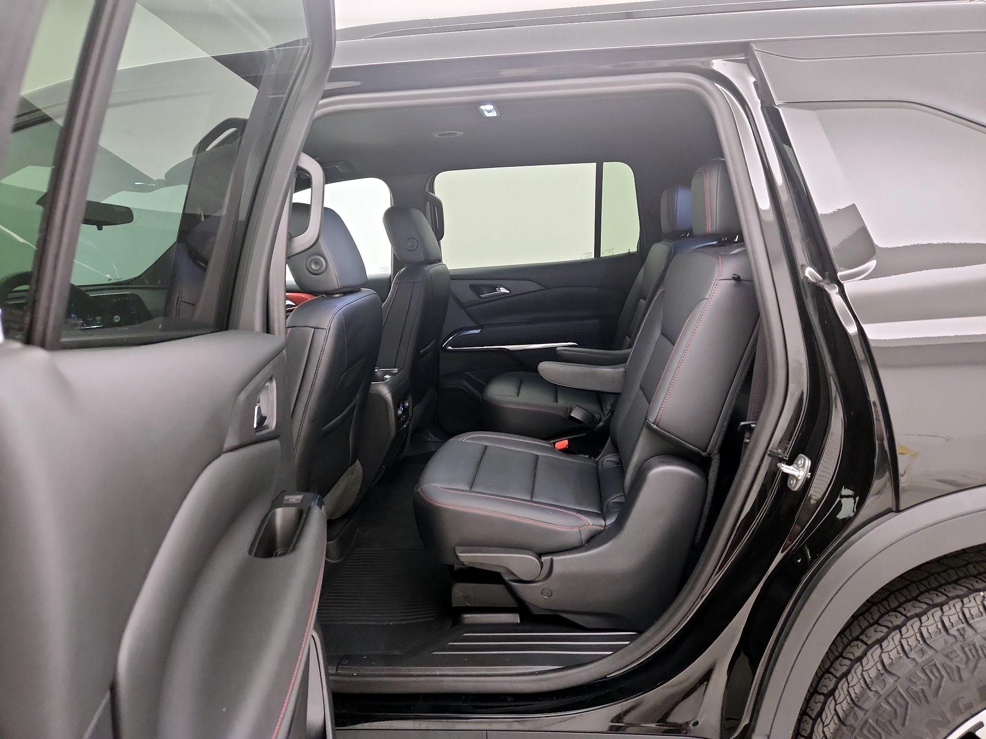 Thumbnail: 2024 Chevrolet Traverse - 19