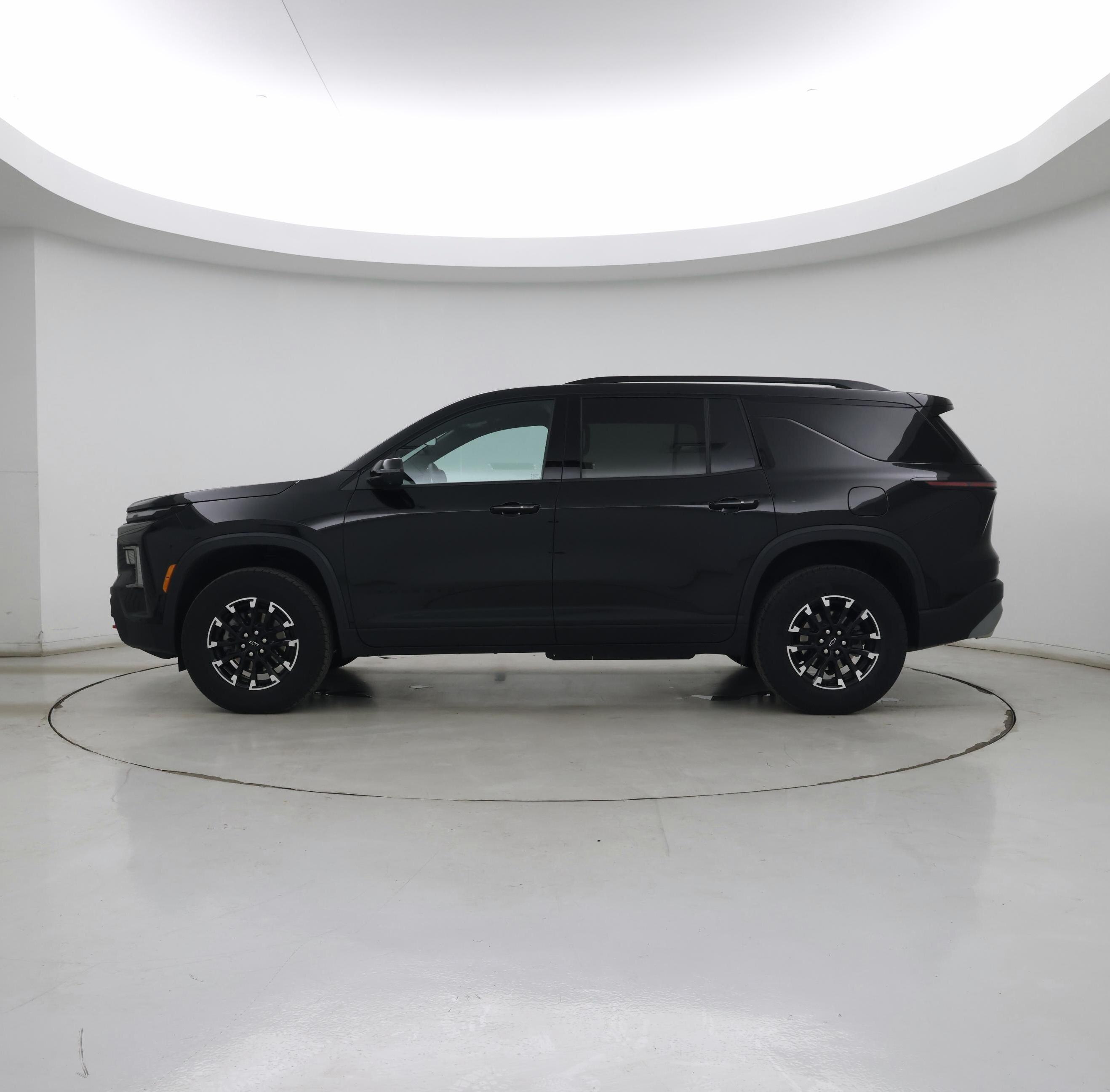 Thumbnail: 2024 Chevrolet Traverse - 3