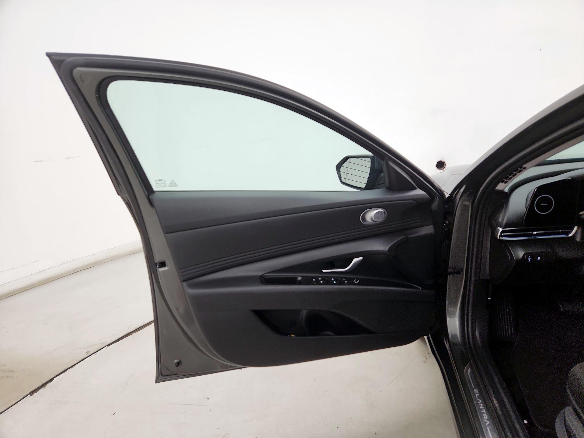 Thumbnail: 2024 Hyundai Elantra - 12