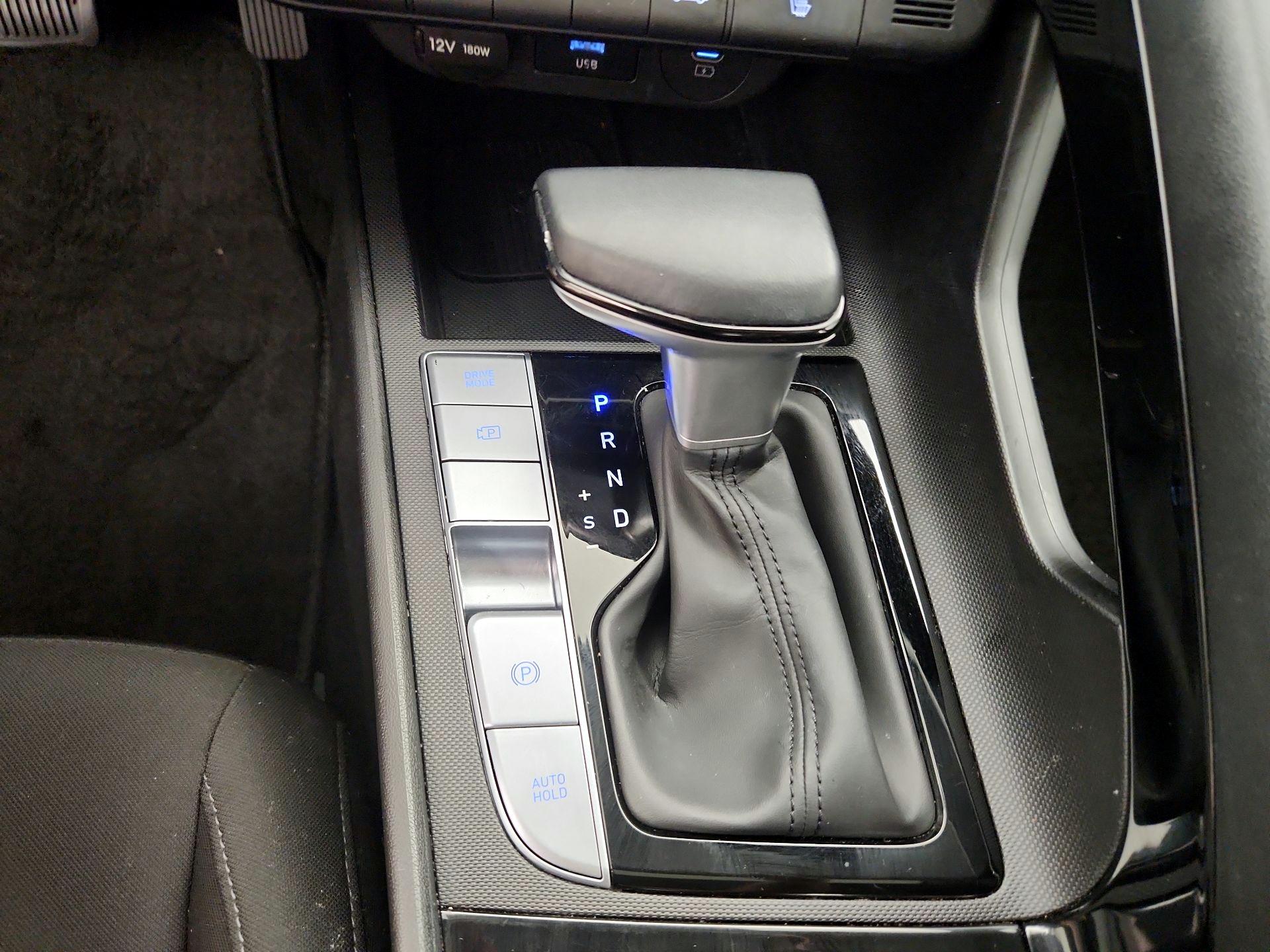 Thumbnail: 2024 Hyundai Elantra - 18