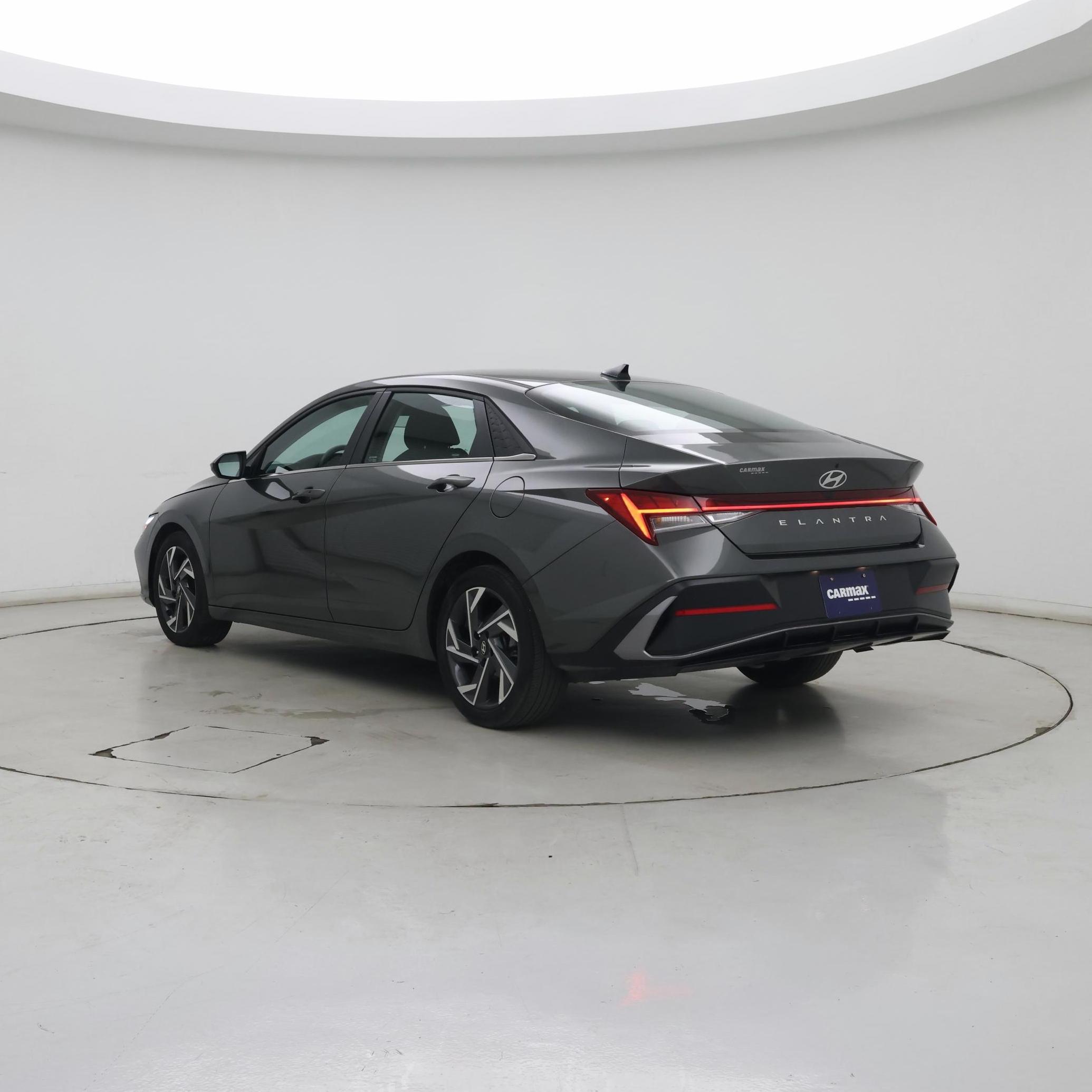 Thumbnail: 2024 Hyundai Elantra - 2