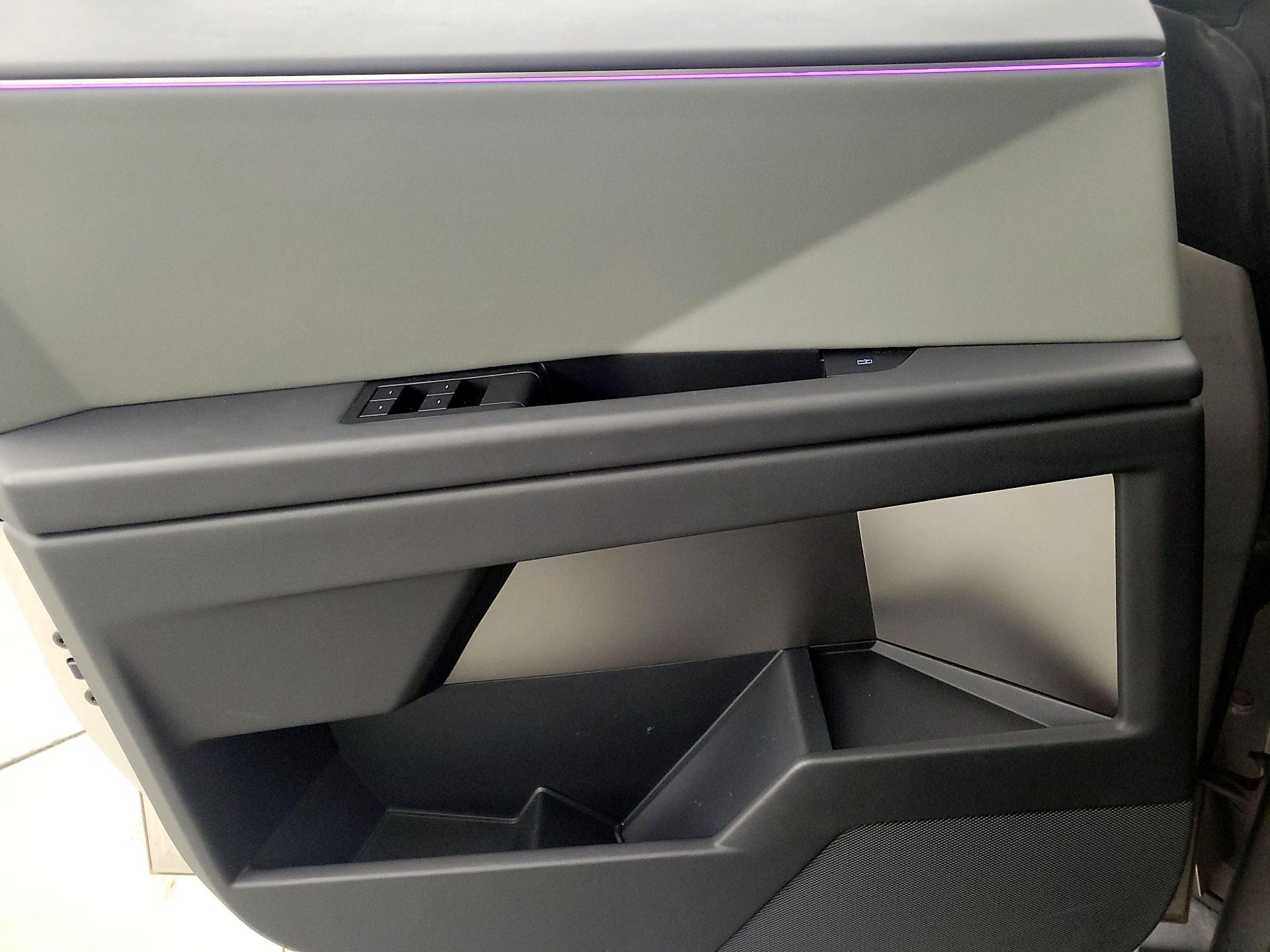 Thumbnail: 2025 Tesla Cybertruck - 12