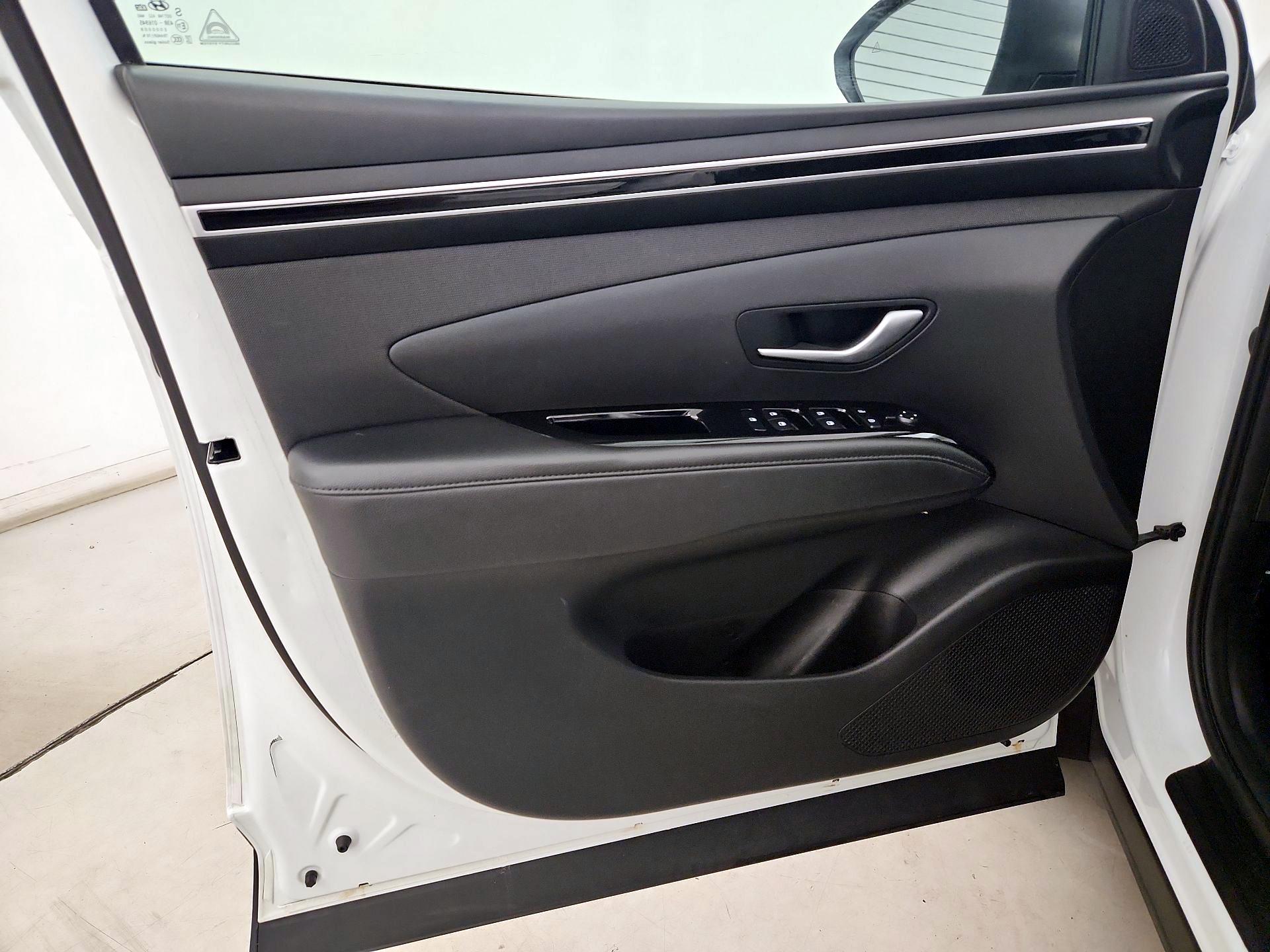 Thumbnail: 2022 Hyundai Tucson - 12