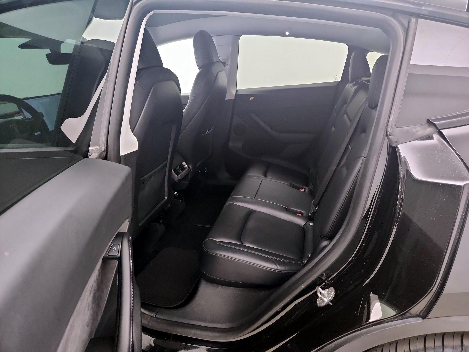 Thumbnail: 2021 Tesla Model Y - 19