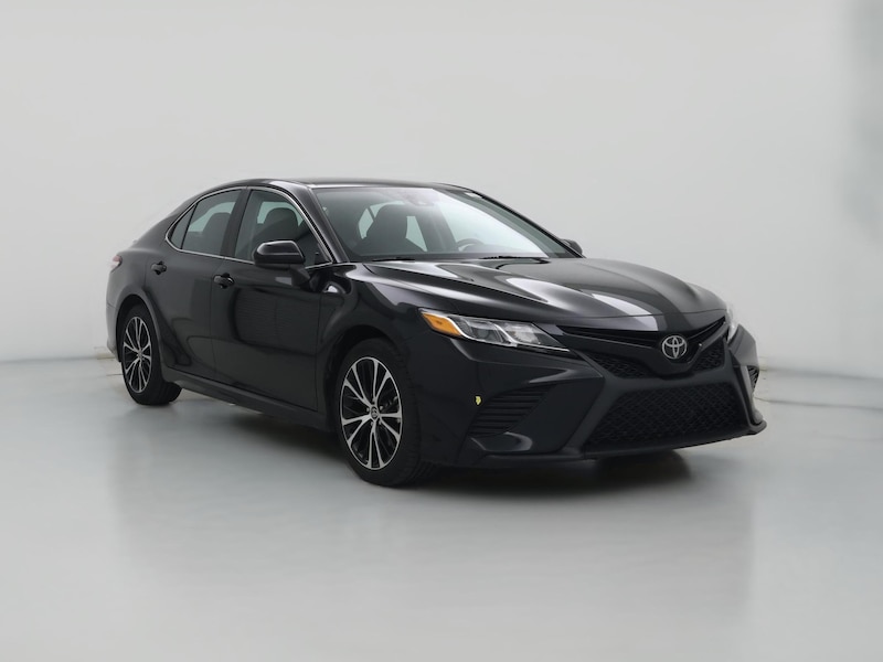2020 Toyota Camry SE -
                  Louisville, KY
