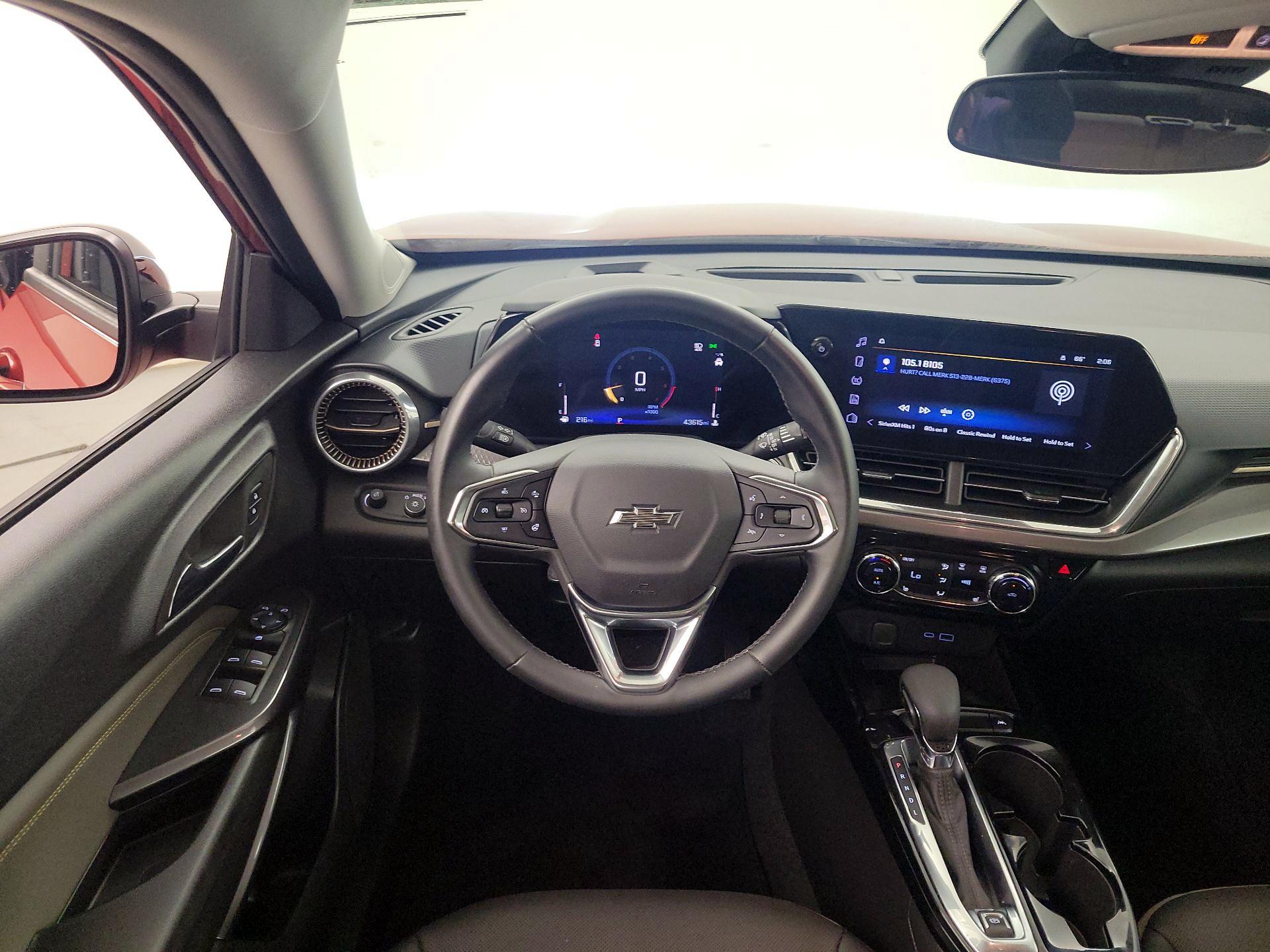 Thumbnail: 2024 Chevrolet Trax - 10