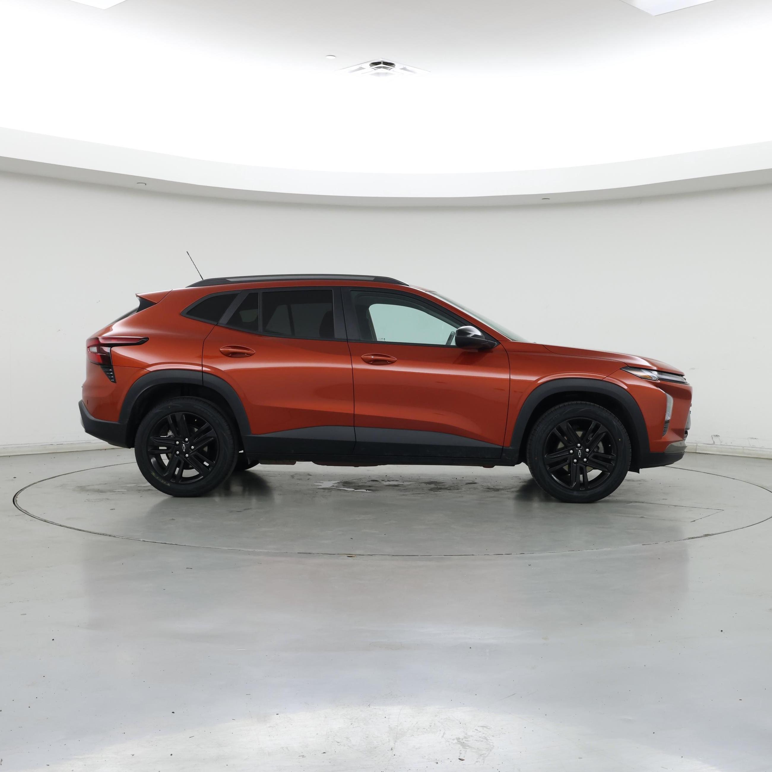 Thumbnail: 2024 Chevrolet Trax - 7