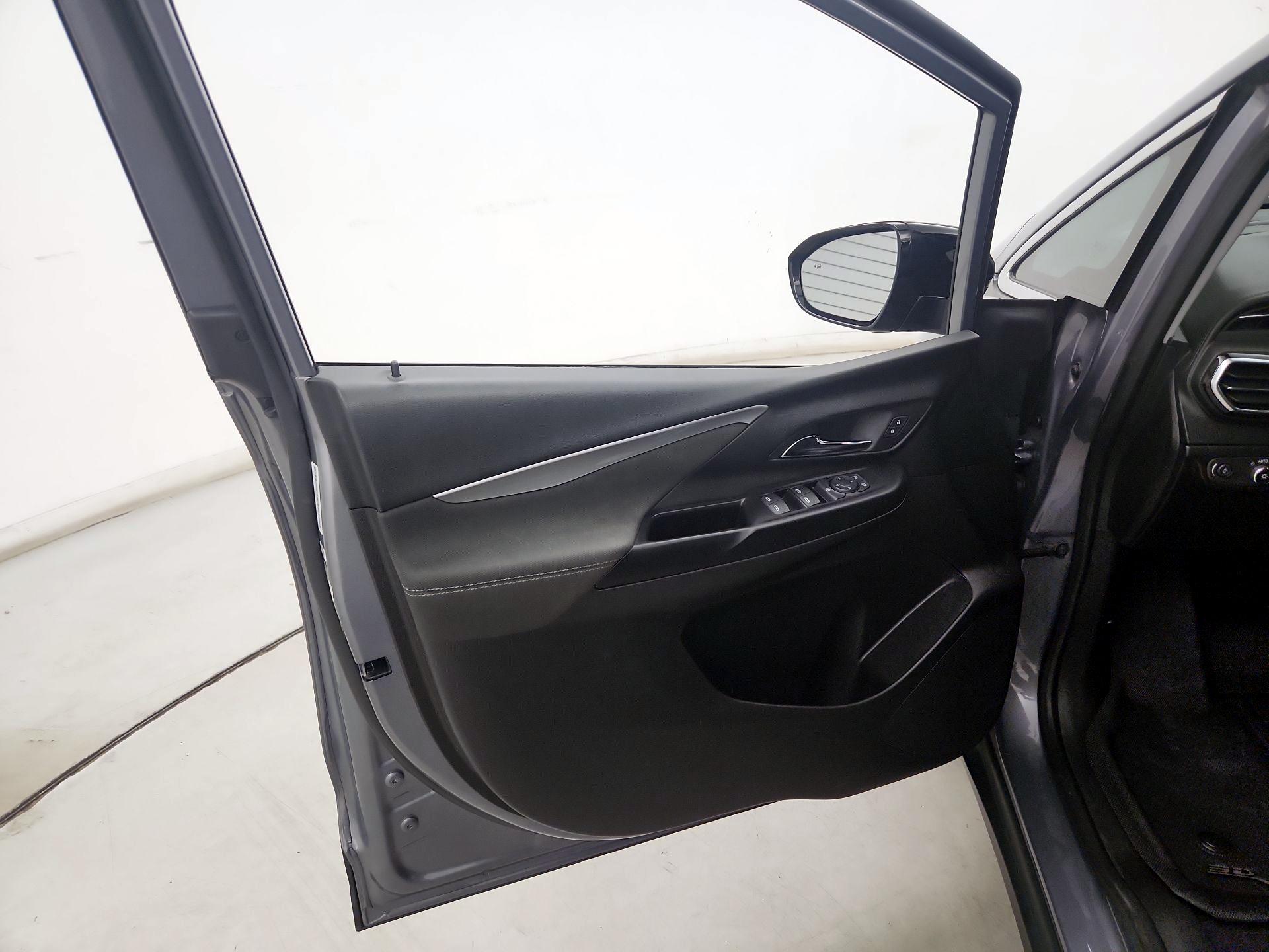 Thumbnail: 2023 Chevrolet Bolt EV - 12
