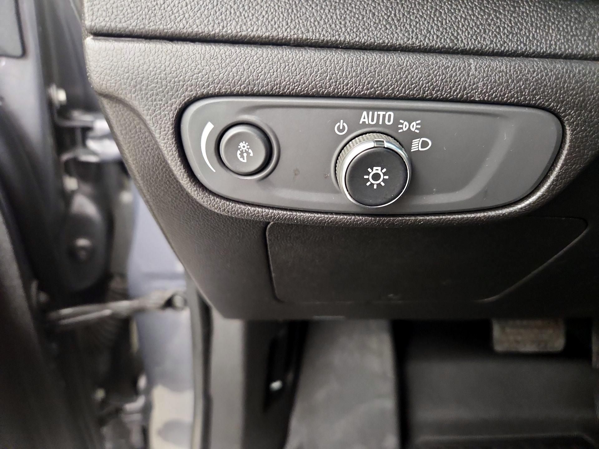 Thumbnail: 2023 Chevrolet Bolt EV - 13