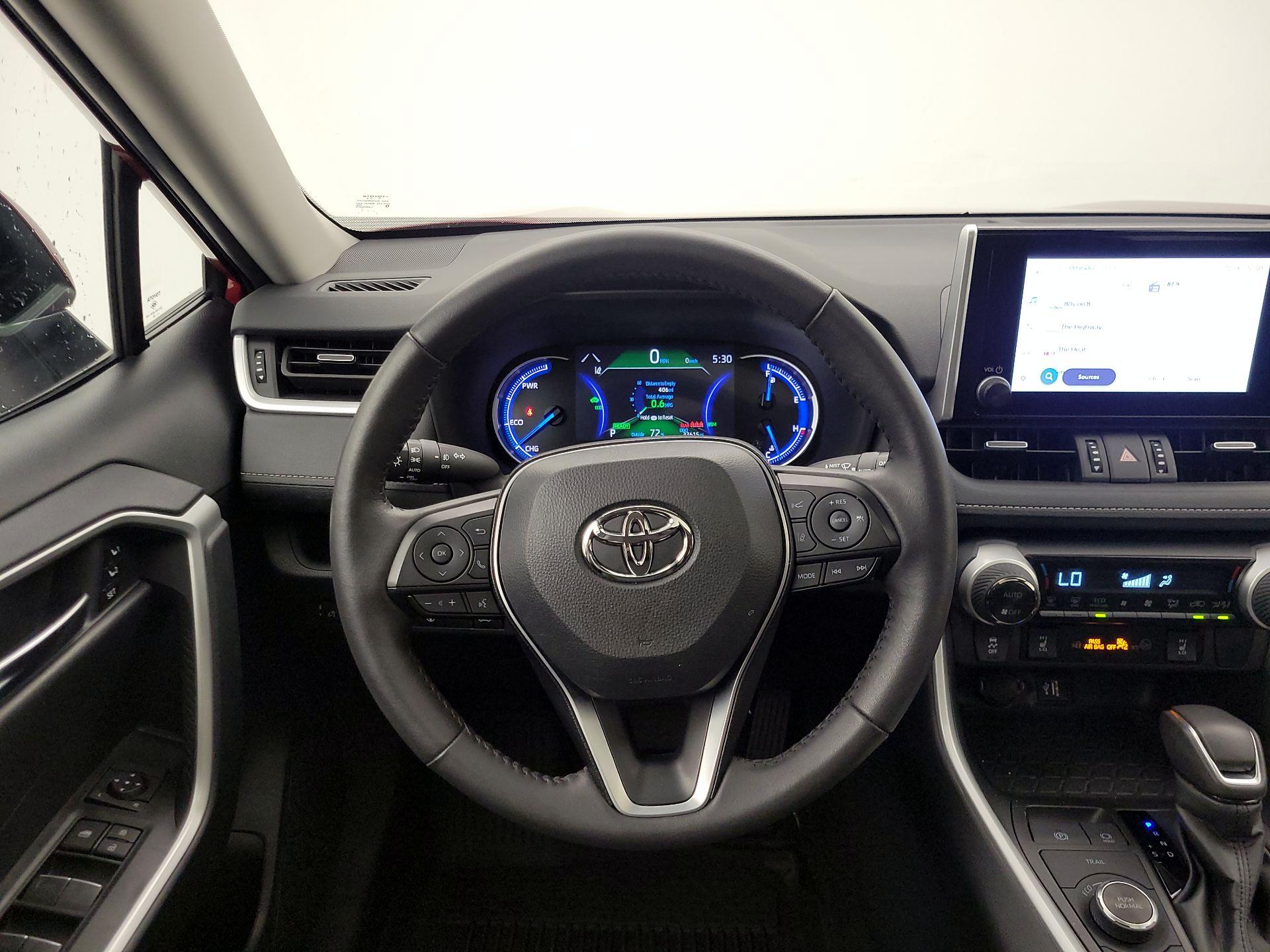 Thumbnail: 2024 Toyota RAV4 - 10