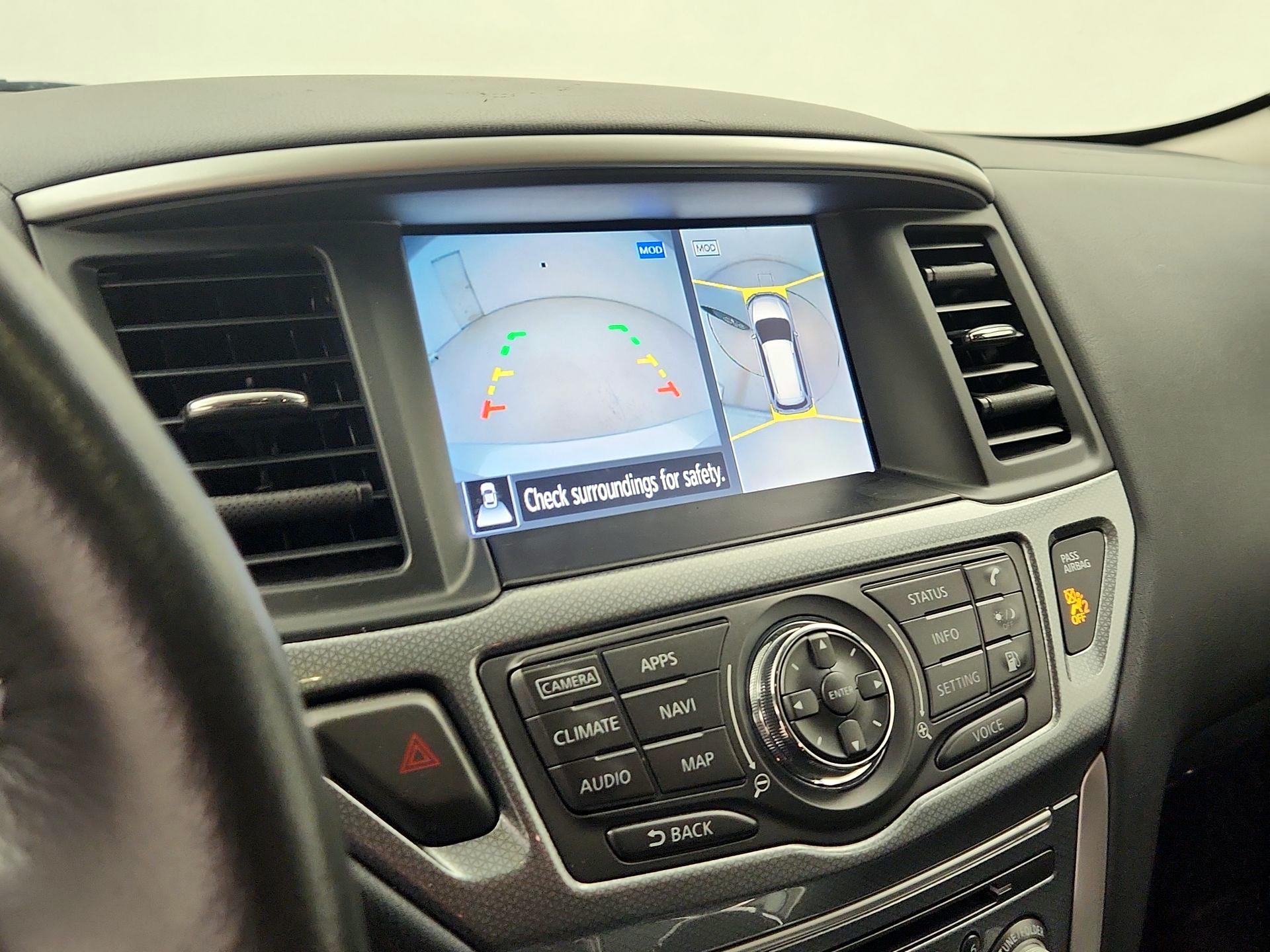 Thumbnail: 2020 Nissan Pathfinder - 15