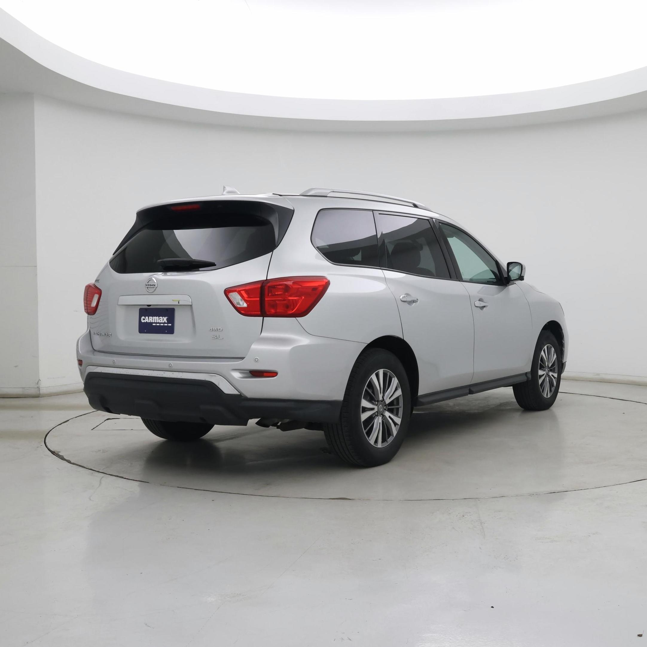 Thumbnail: 2020 Nissan Pathfinder - 8