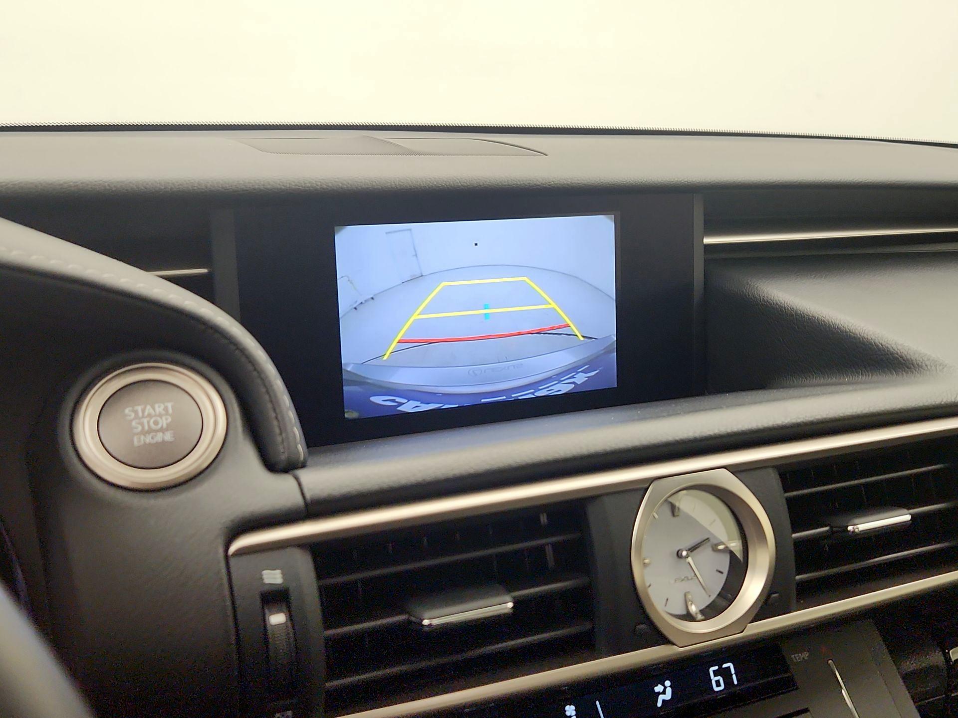 Thumbnail: 2015 Lexus RC - 15