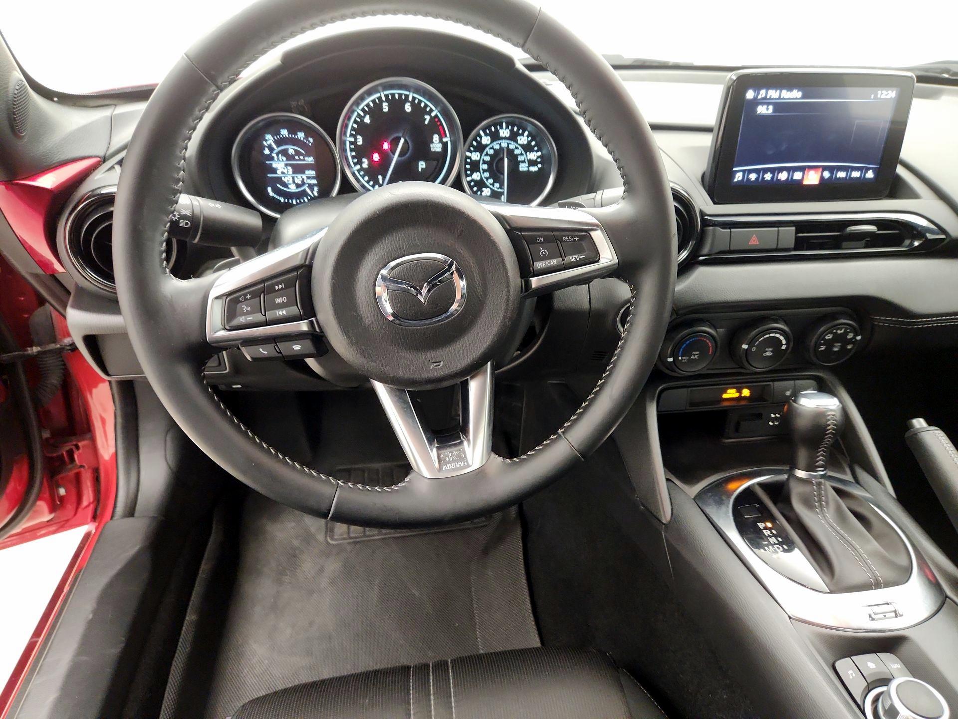 Thumbnail: 2021 Mazda MX-5 Miata - 10