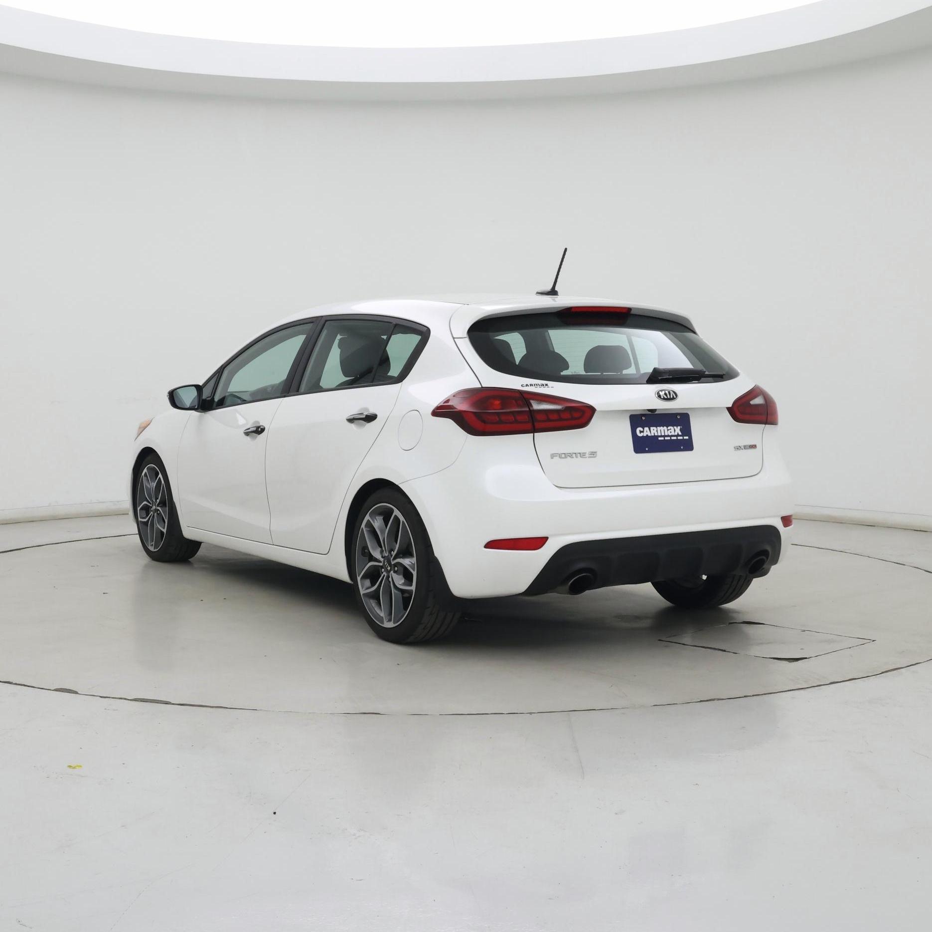 Thumbnail: 2016 Kia Forte - 2