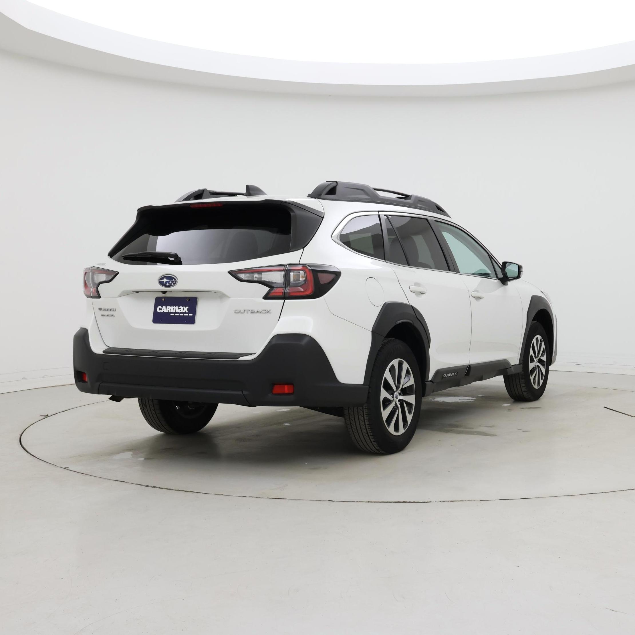 Thumbnail: 2023 Subaru Outback - 8