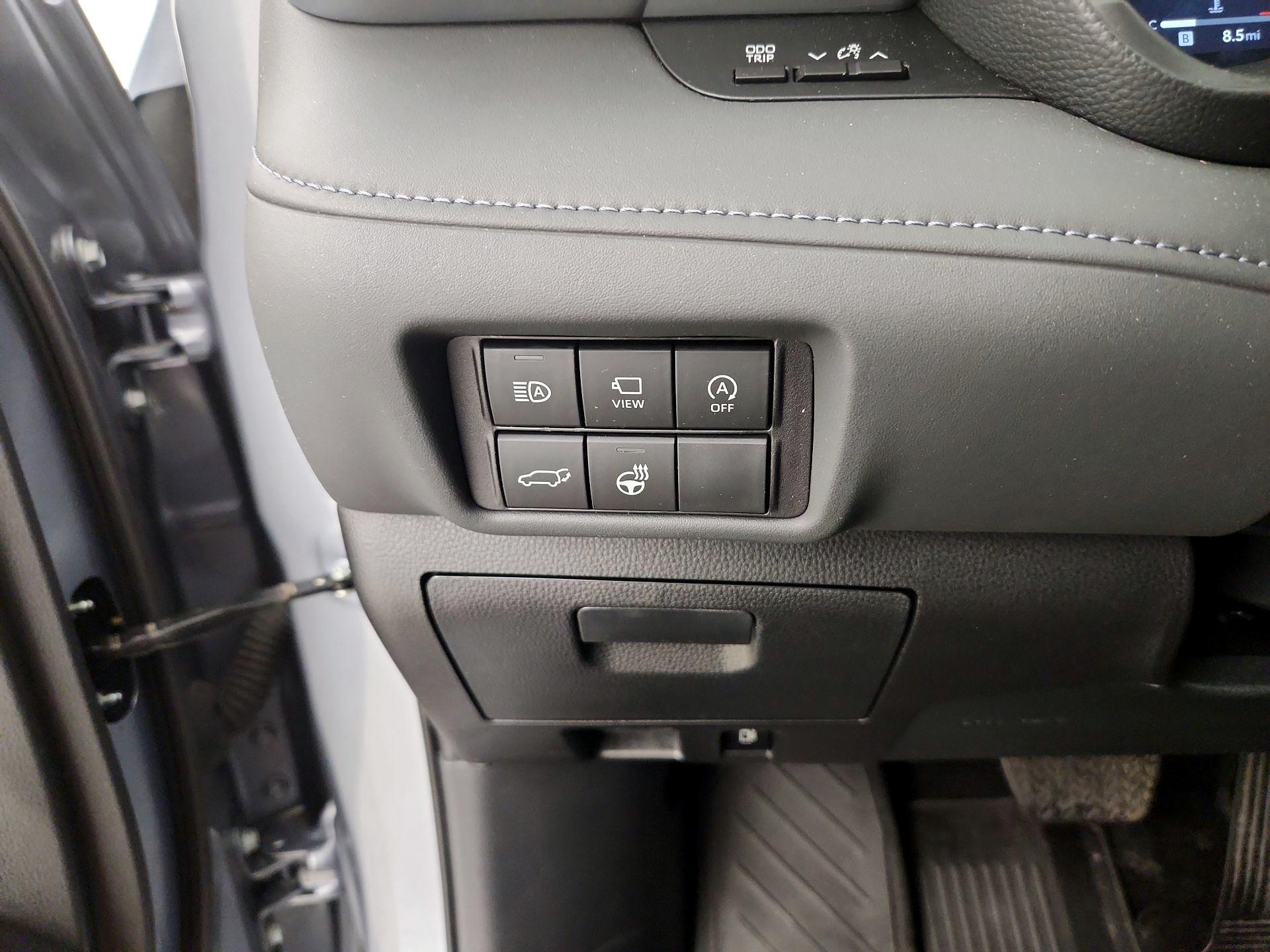 Thumbnail: 2024 Toyota Highlander - 13