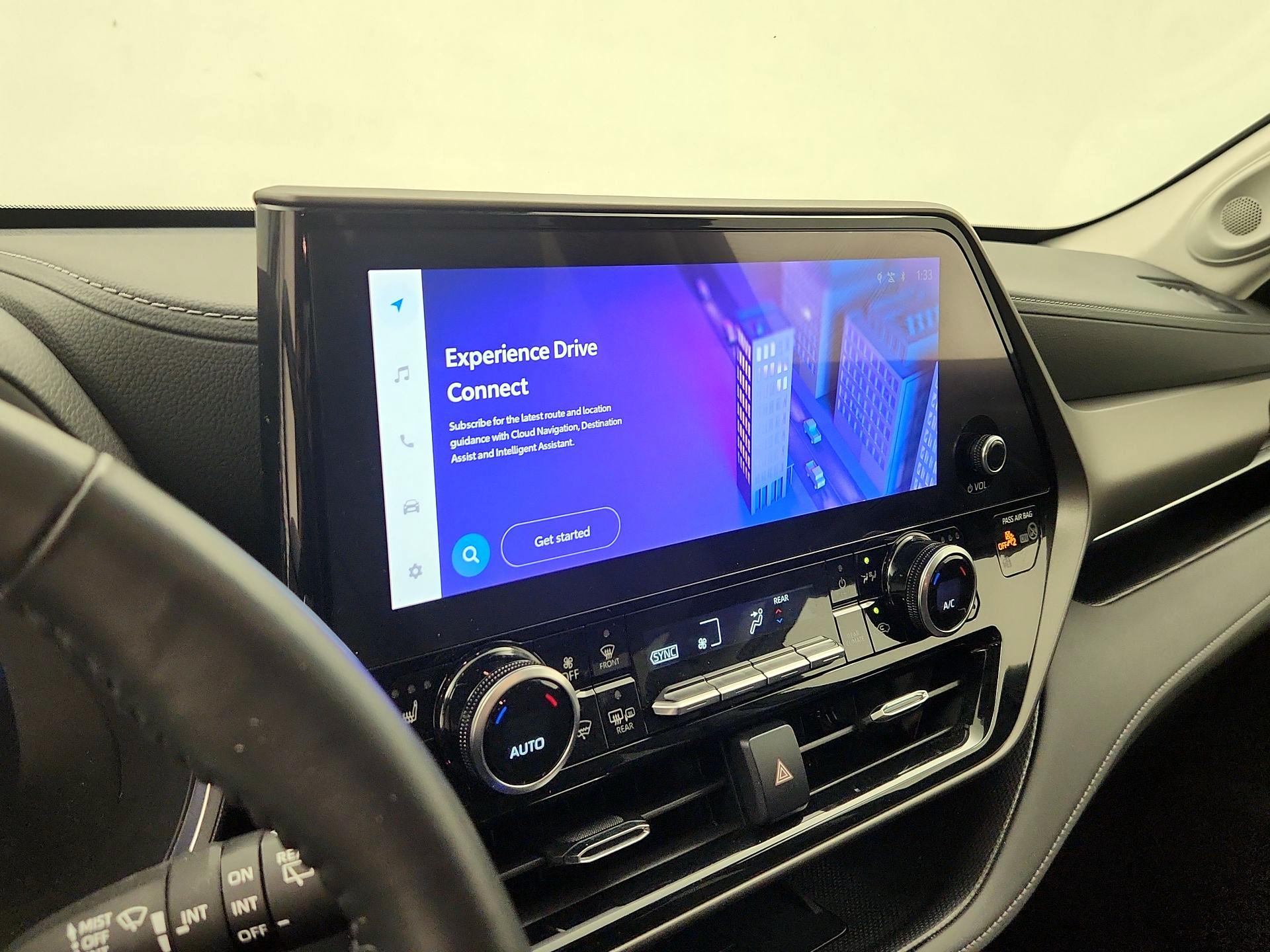 Thumbnail: 2024 Toyota Highlander - 14