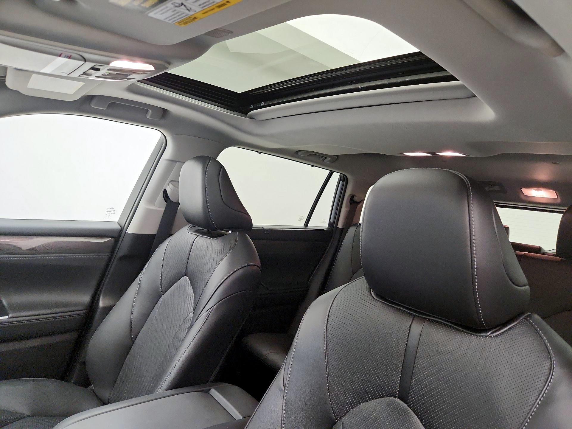 Thumbnail: 2024 Toyota Highlander - 20