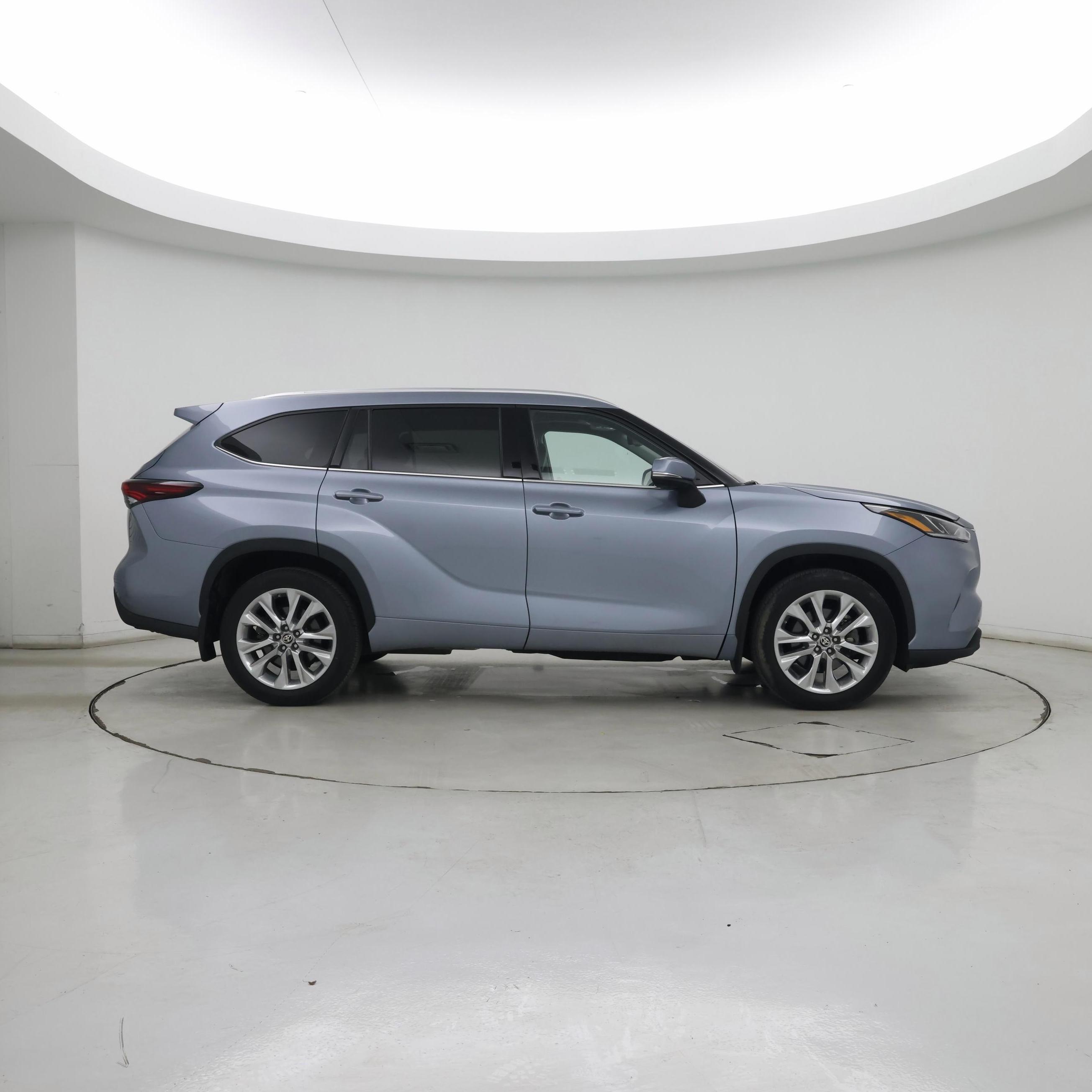 Thumbnail: 2024 Toyota Highlander - 7