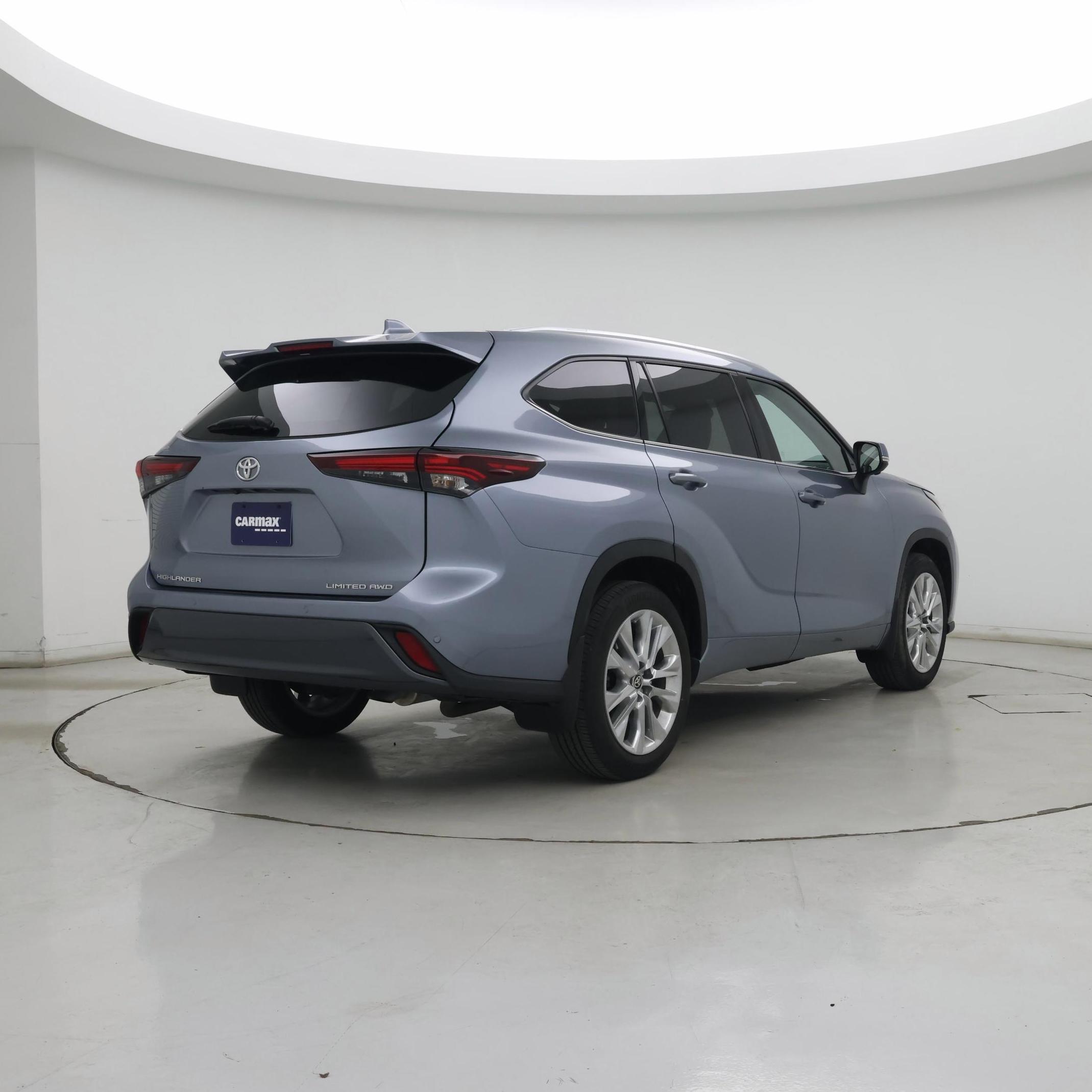 Thumbnail: 2024 Toyota Highlander - 8