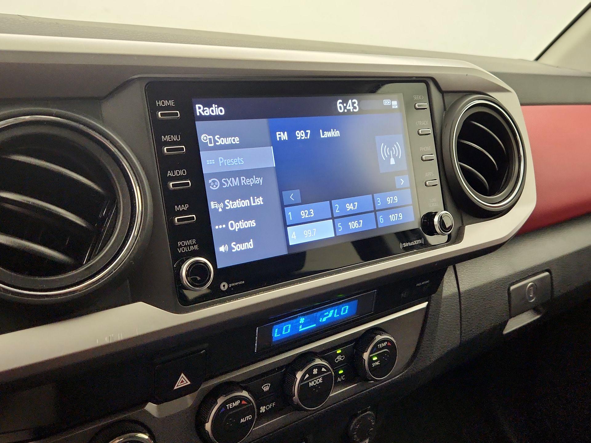 Thumbnail: 2022 Toyota Tacoma - 15