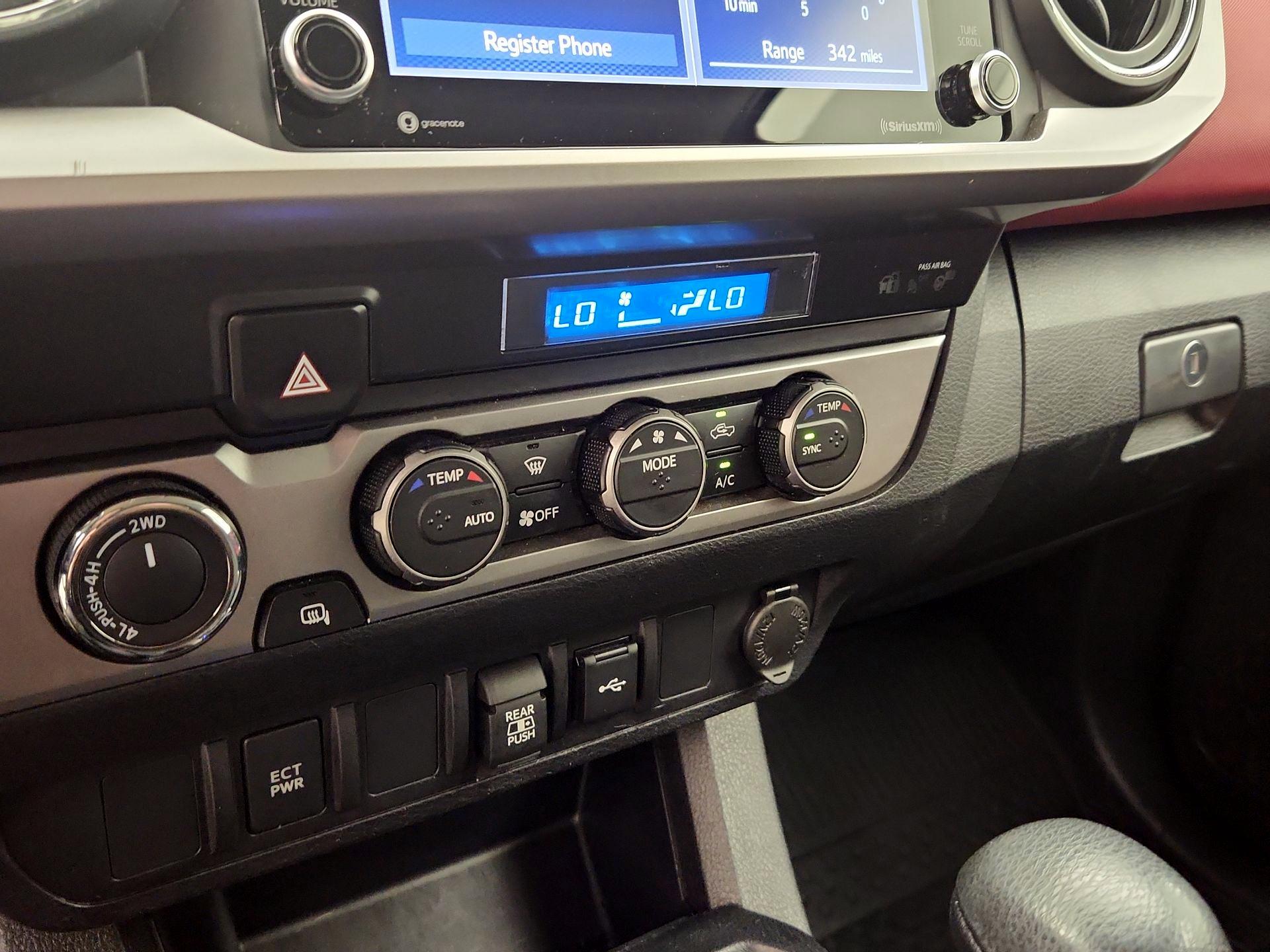 Thumbnail: 2022 Toyota Tacoma - 16