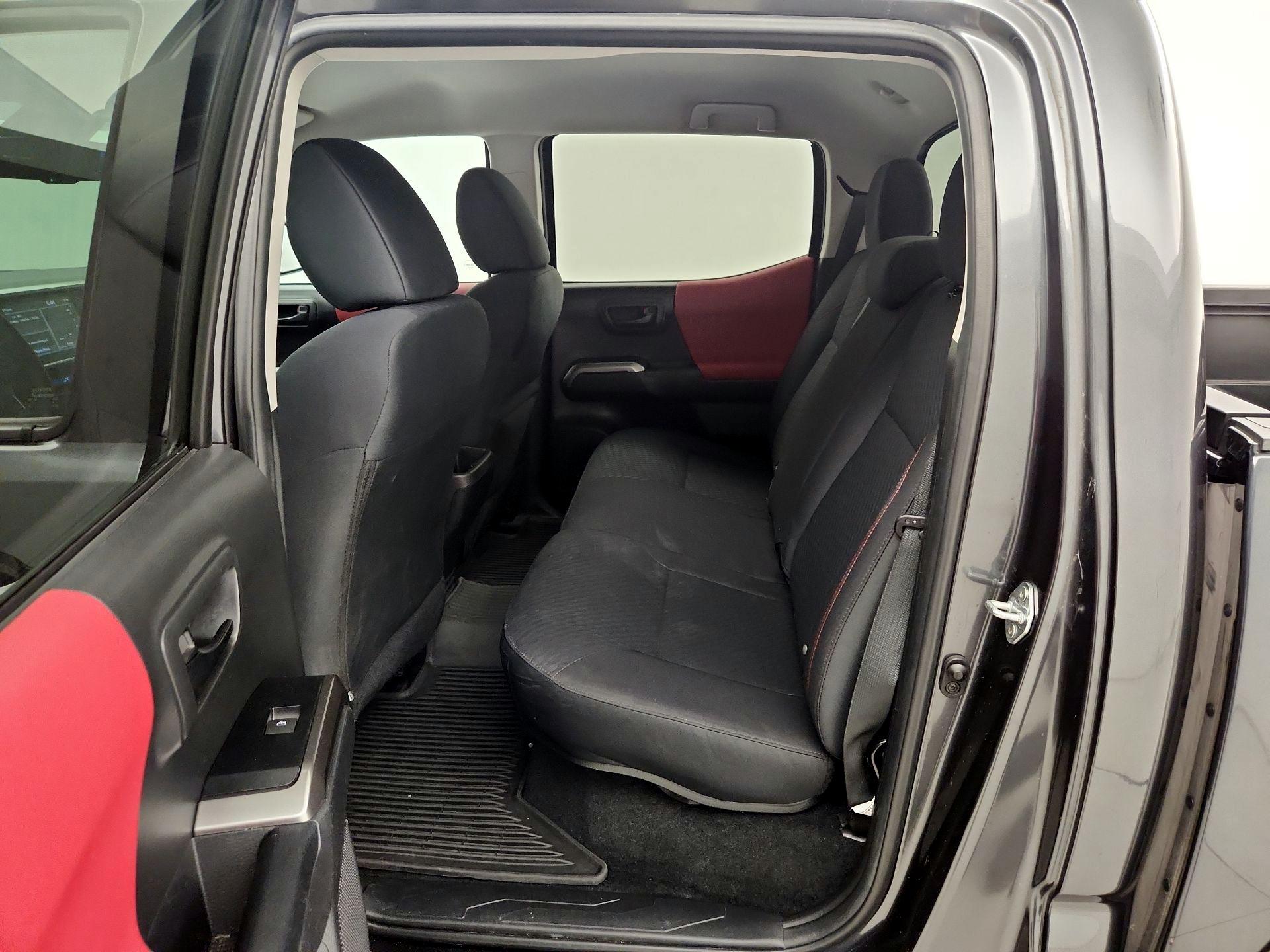 Thumbnail: 2022 Toyota Tacoma - 19