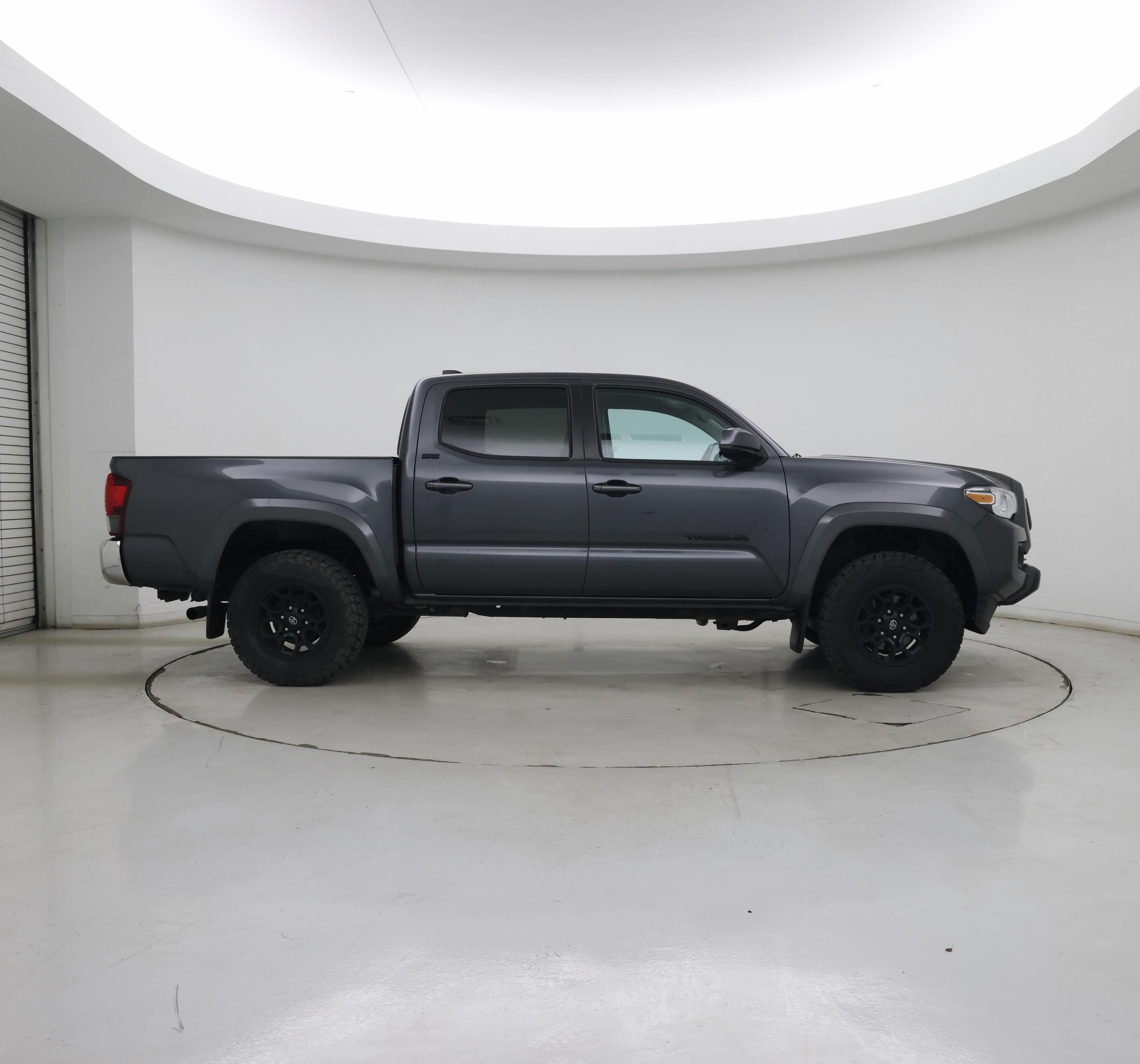 Thumbnail: 2022 Toyota Tacoma - 7