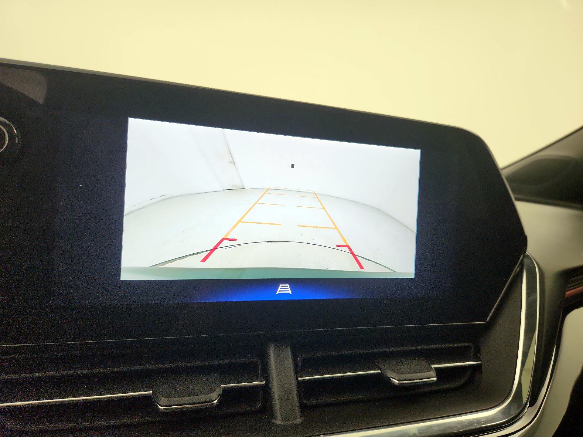 Thumbnail: 2025 Chevrolet Trax - 14