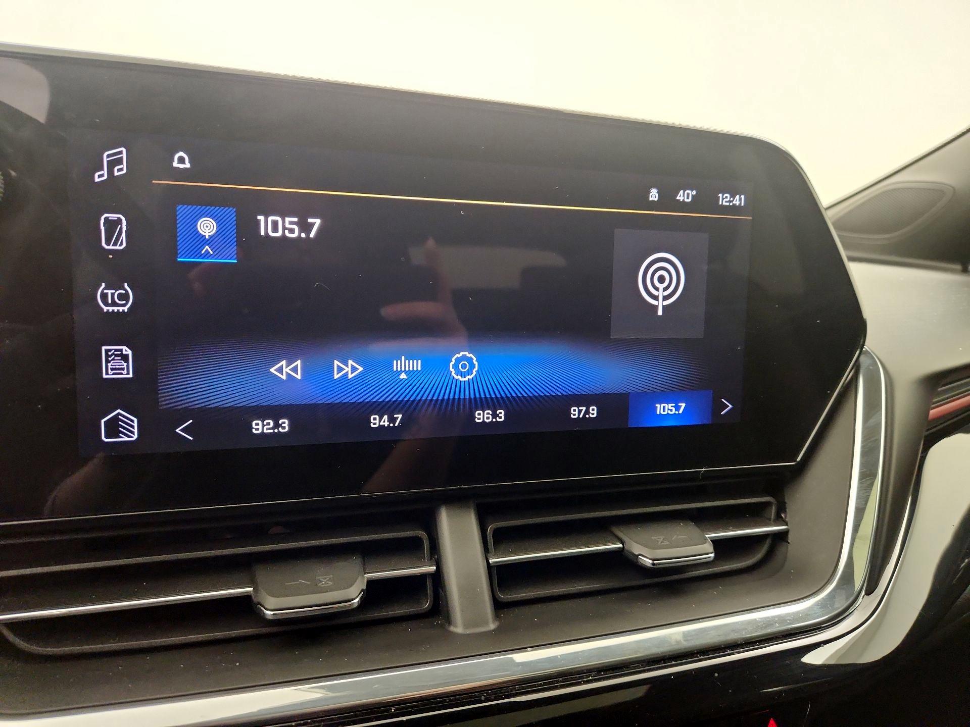 Thumbnail: 2025 Chevrolet Trax - 15