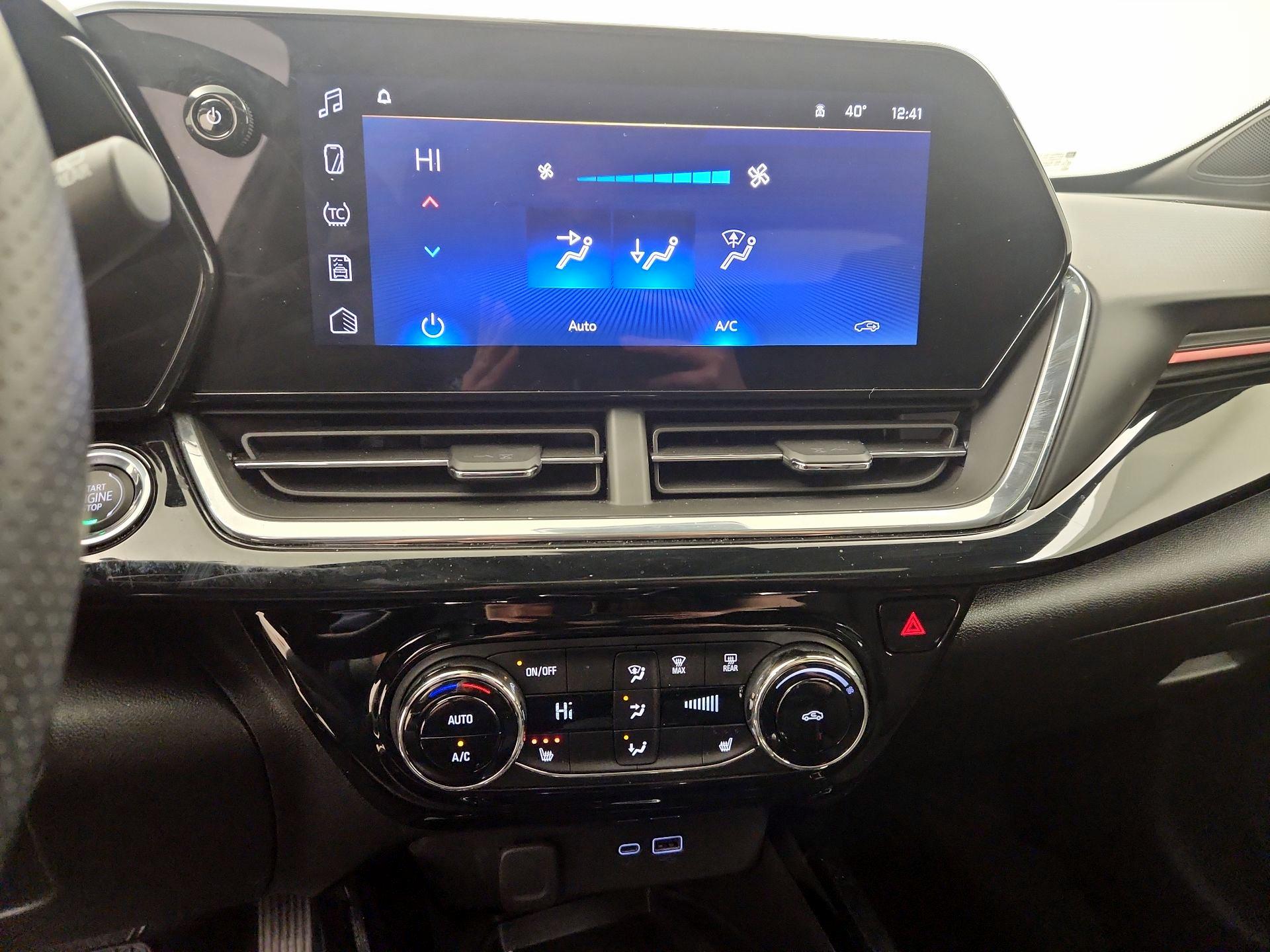 Thumbnail: 2025 Chevrolet Trax - 16