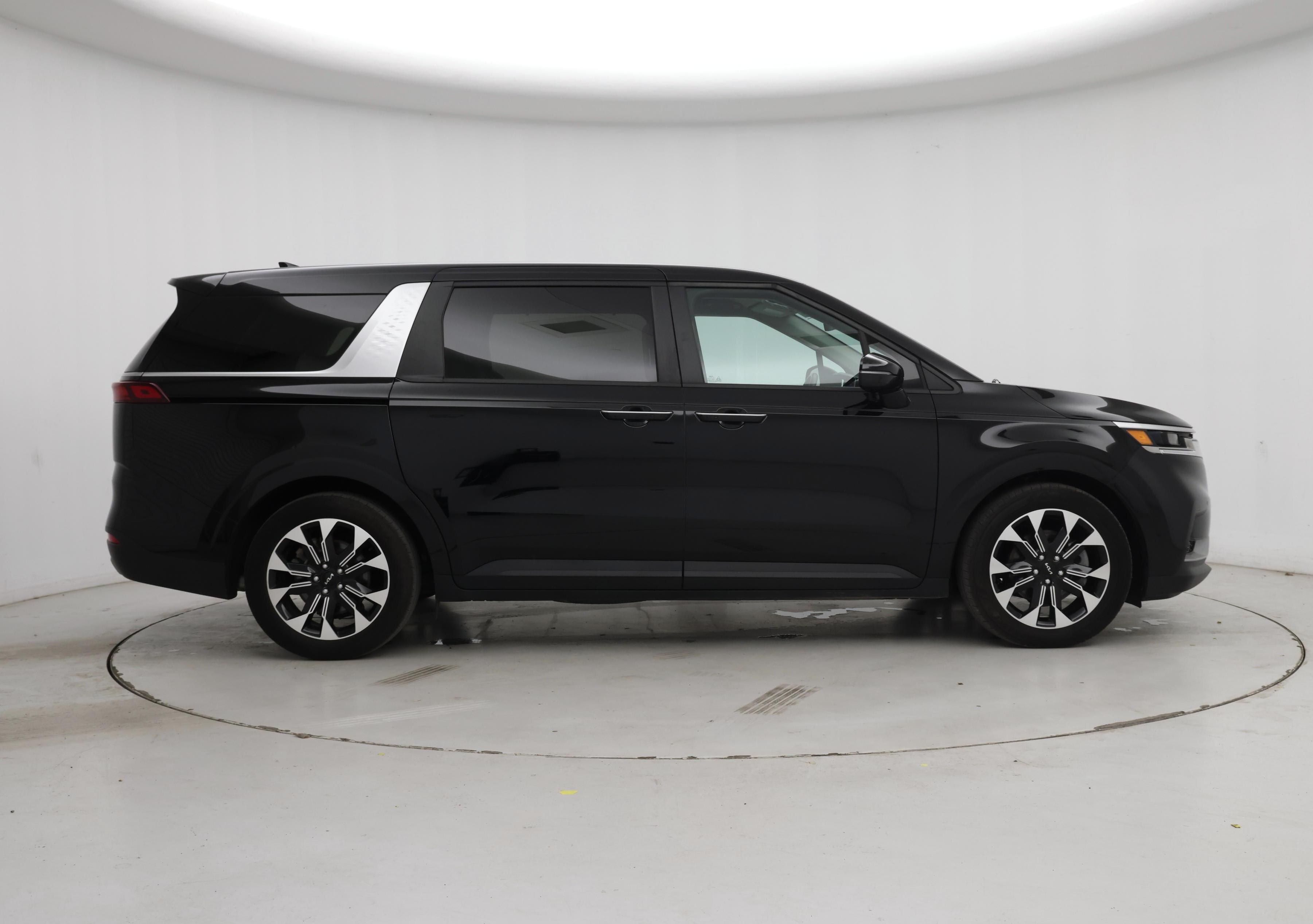 Thumbnail: 2024 Kia Carnival - 7