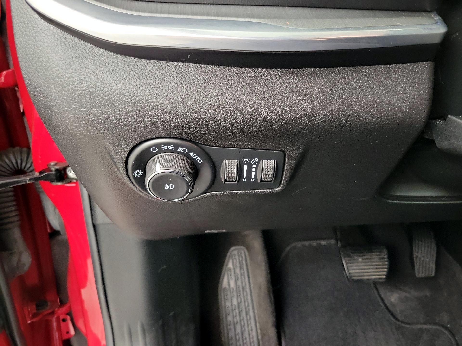 Thumbnail: 2022 Jeep Compass - 13