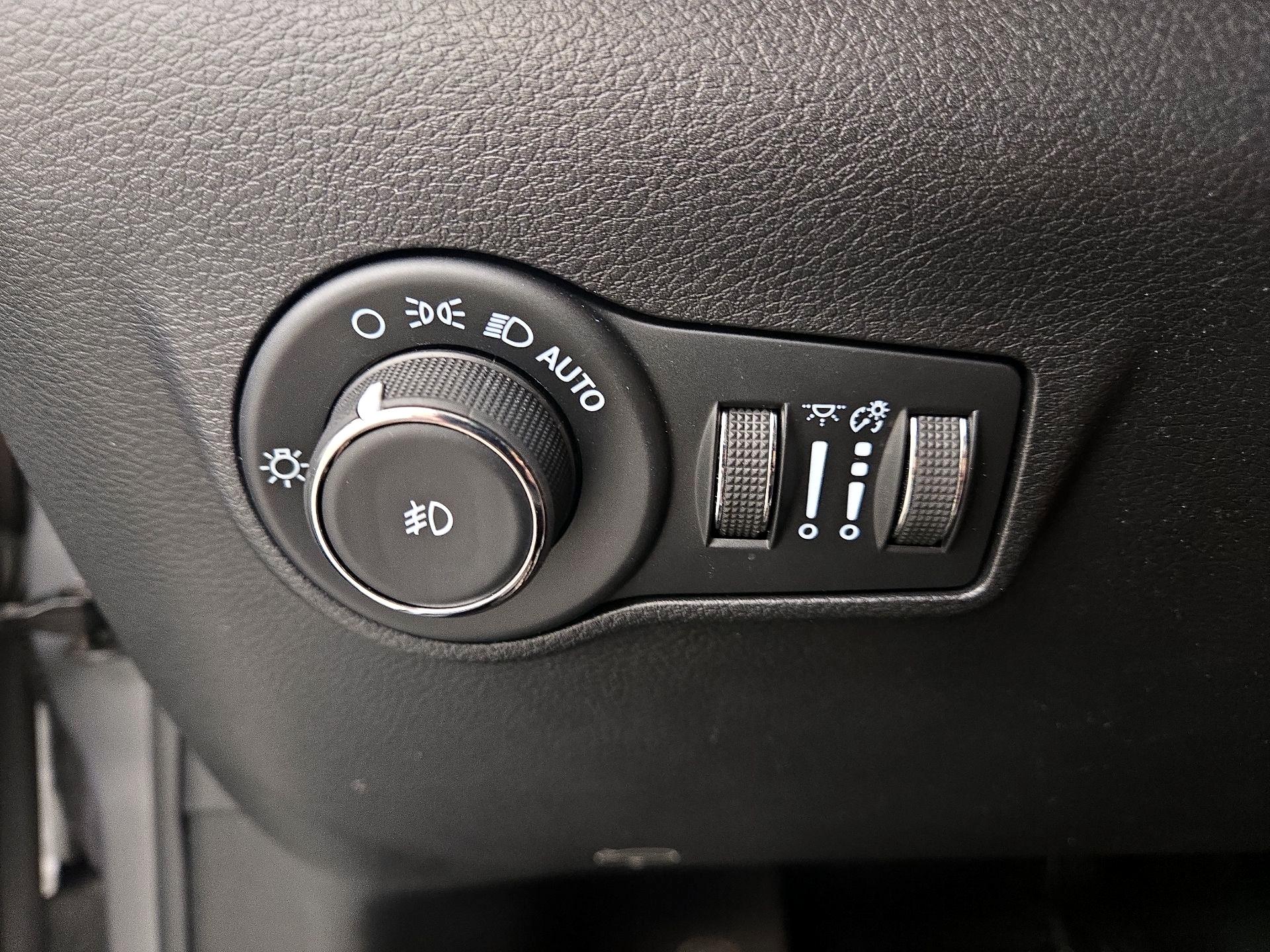 Thumbnail: 2023 Jeep Compass - 13