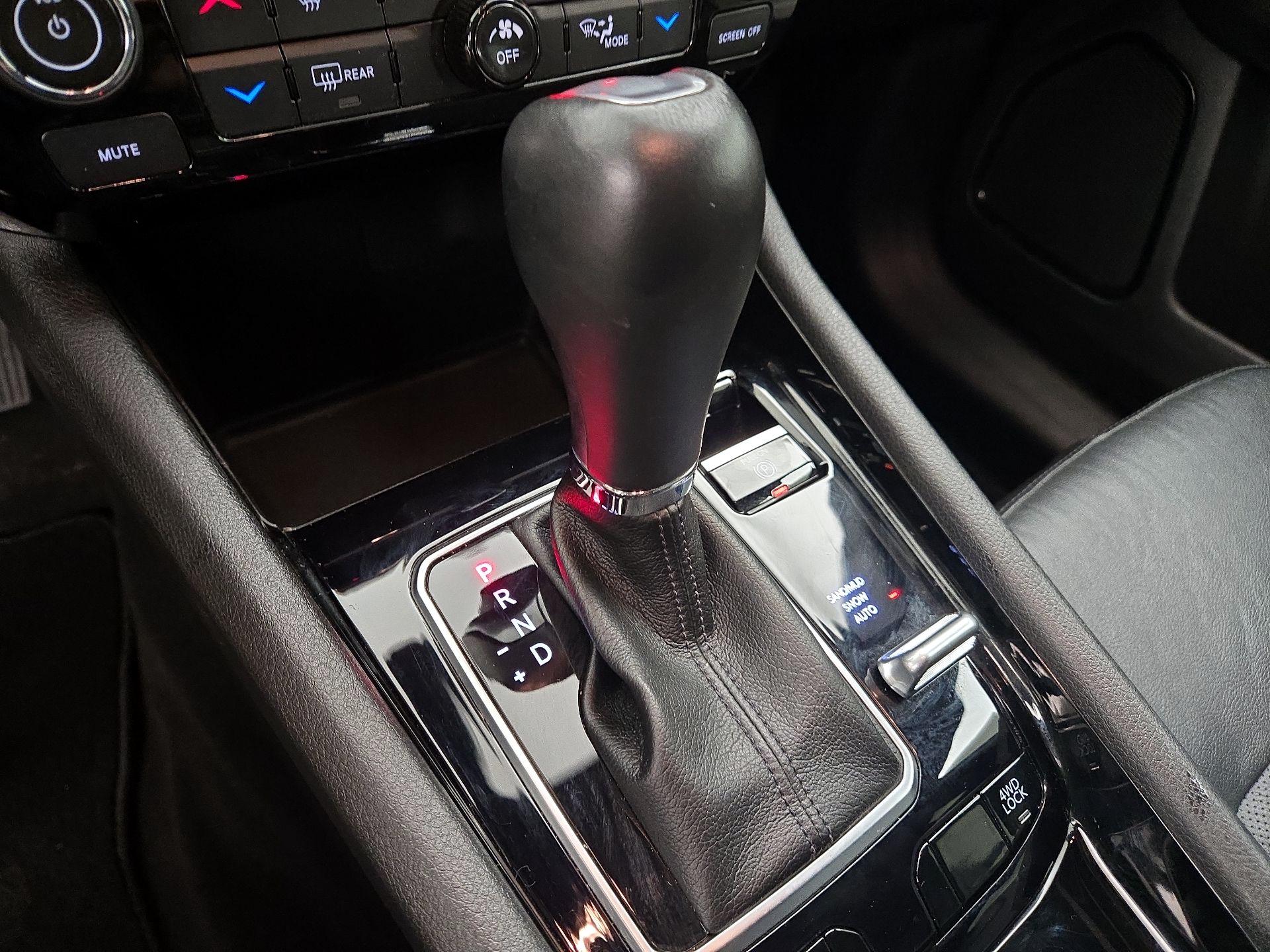 Thumbnail: 2023 Jeep Compass - 17