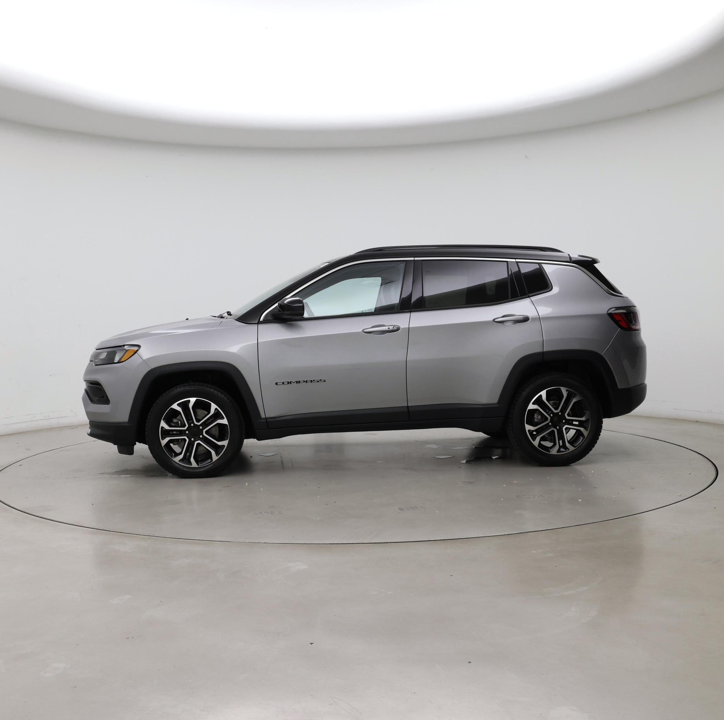 Thumbnail: 2023 Jeep Compass - 3