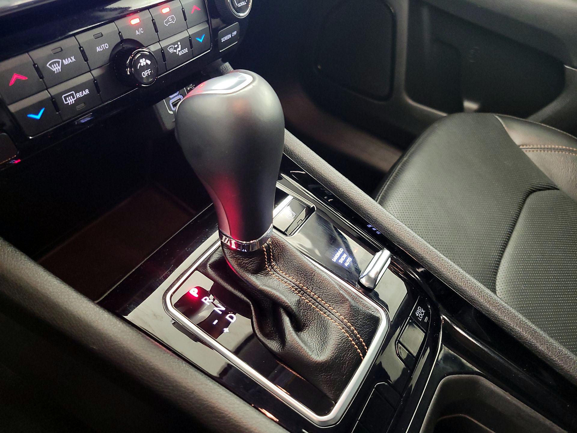 Thumbnail: 2022 Jeep Compass - 18