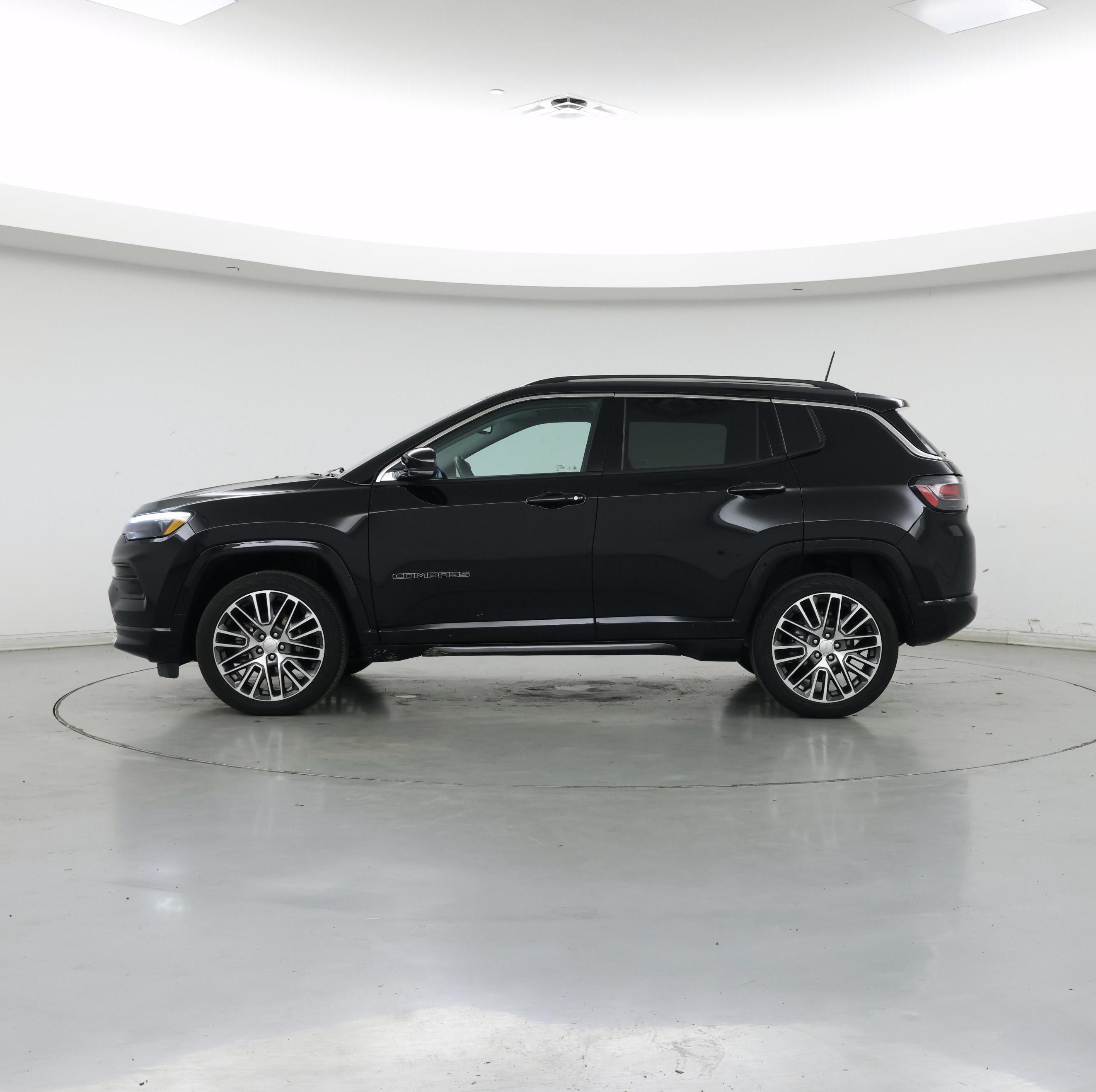 Thumbnail: 2022 Jeep Compass - 3