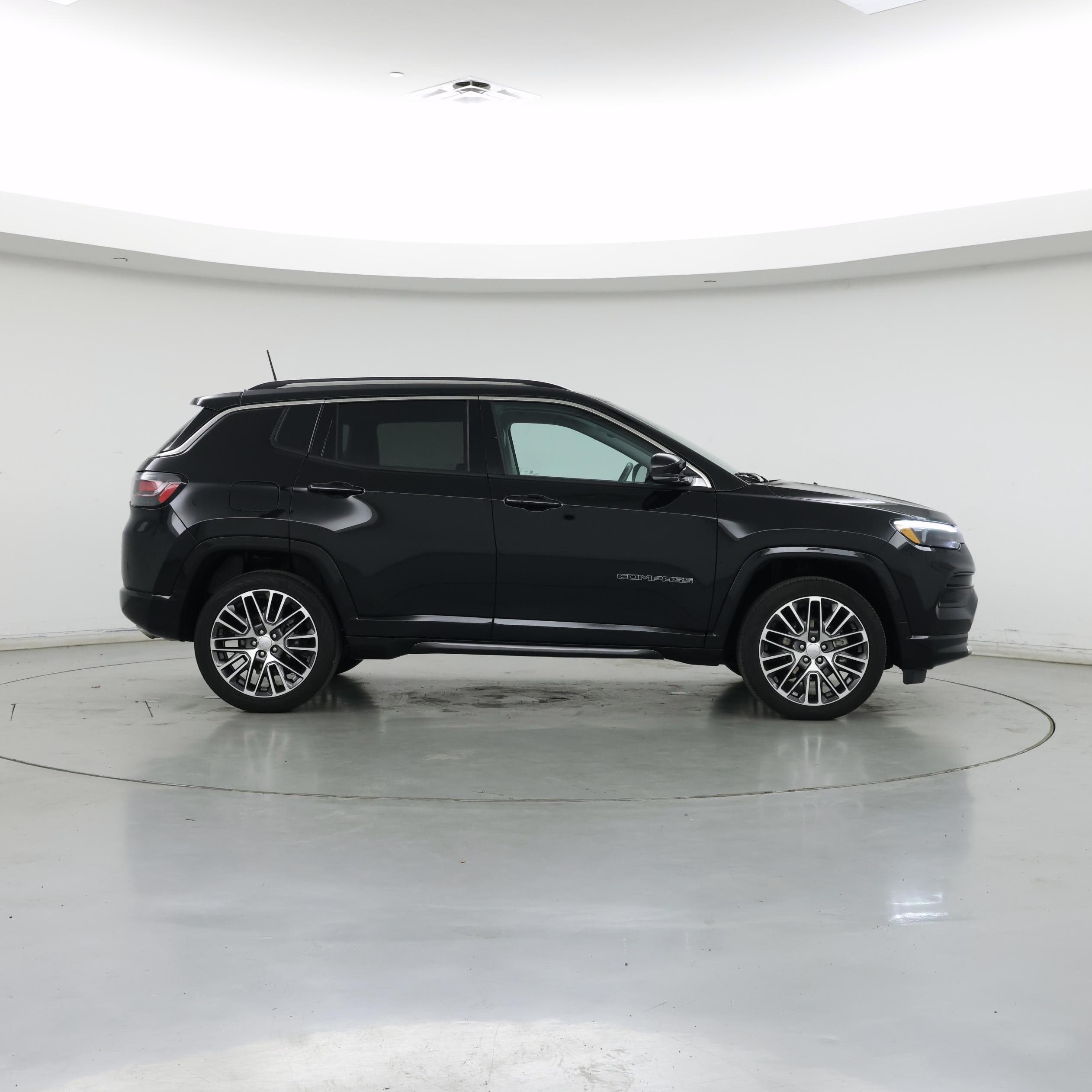 Thumbnail: 2022 Jeep Compass - 7