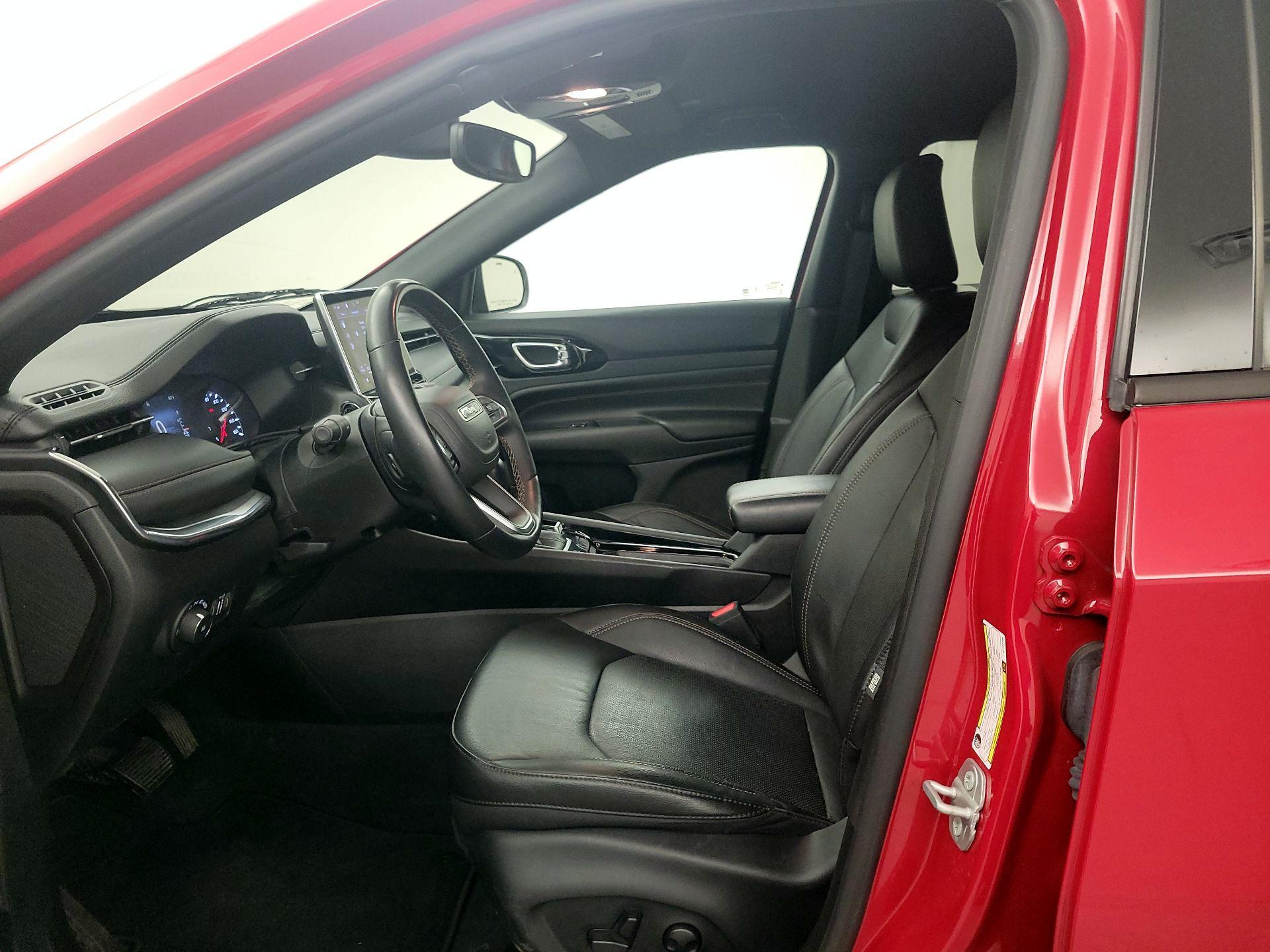 Thumbnail: 2022 Jeep Compass - 11