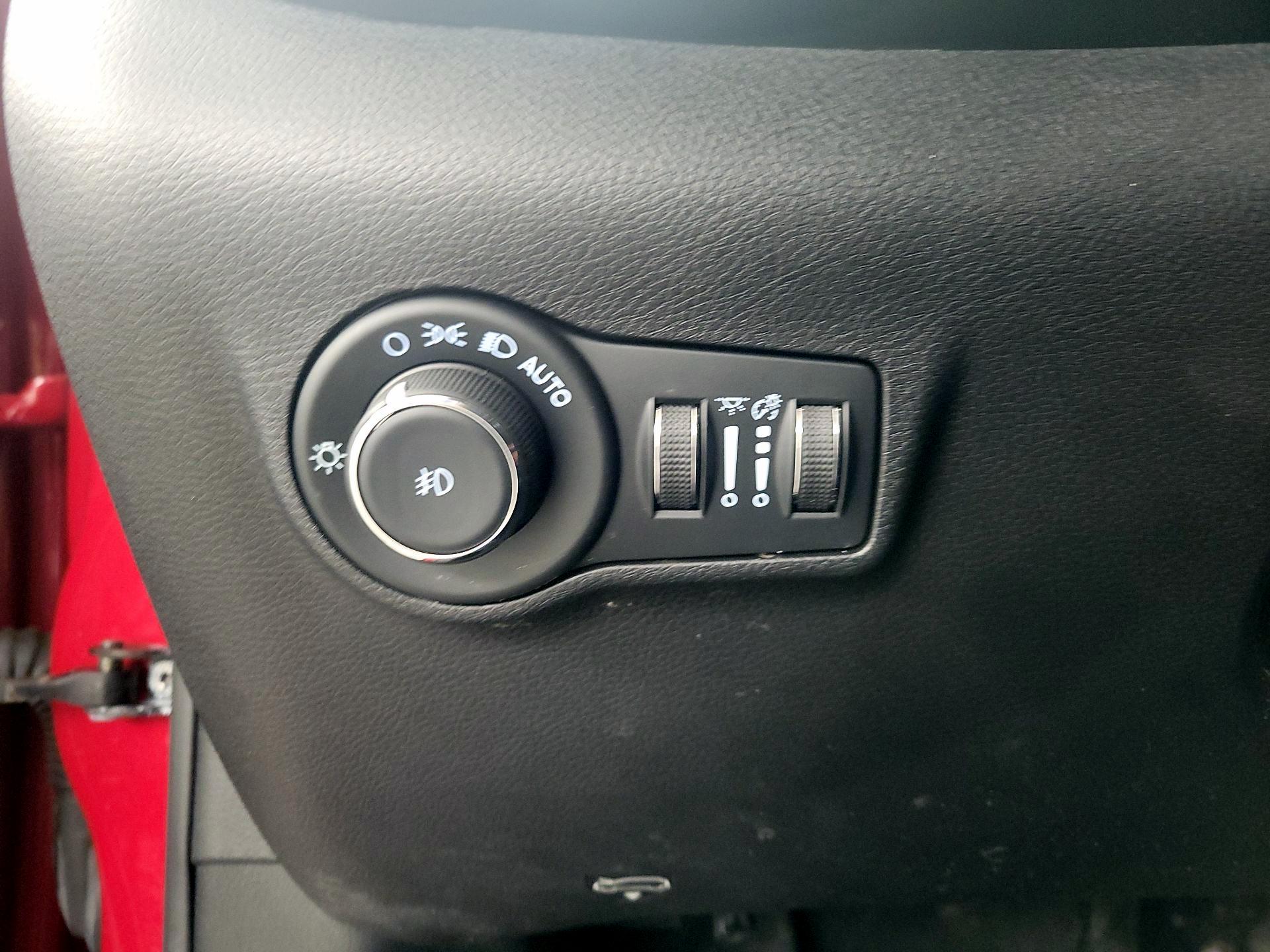 Thumbnail: 2022 Jeep Compass - 13