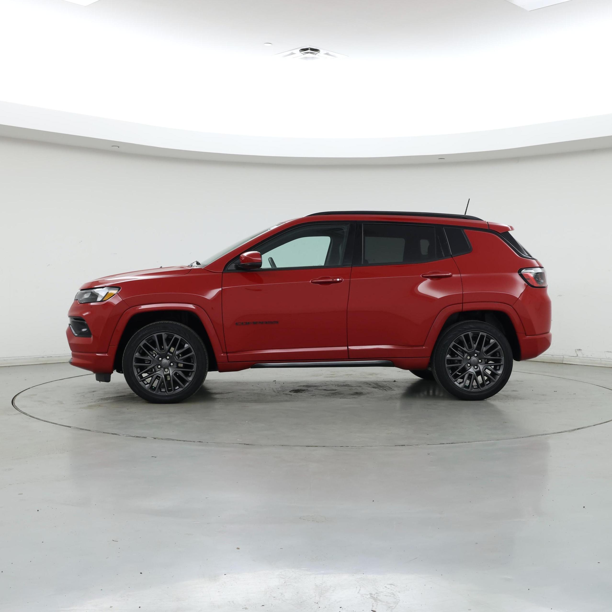 Thumbnail: 2022 Jeep Compass - 3