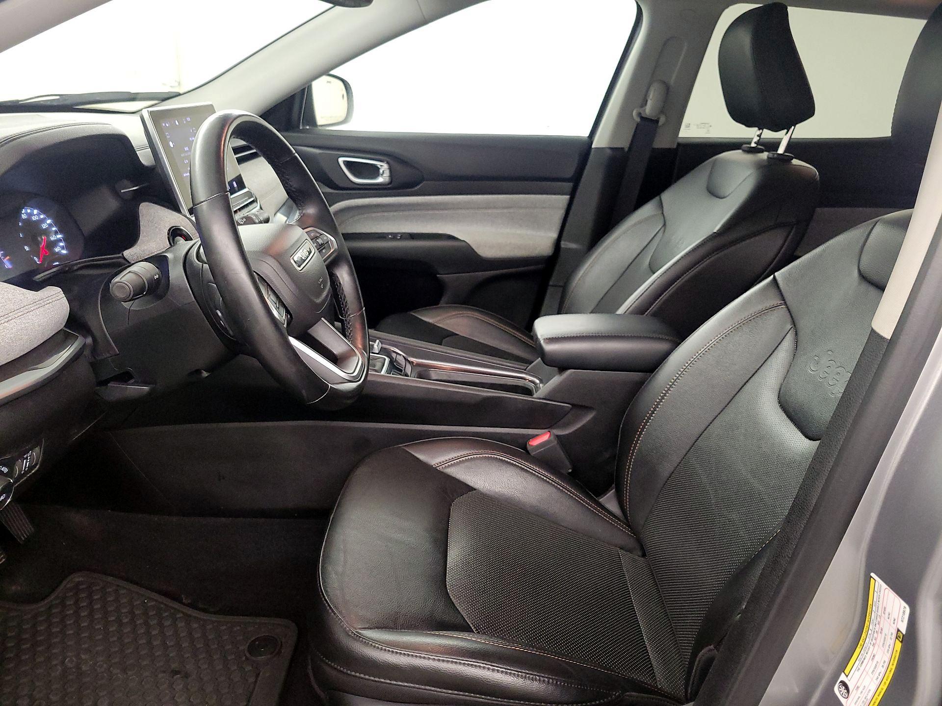 Thumbnail: 2022 Jeep Compass - 11